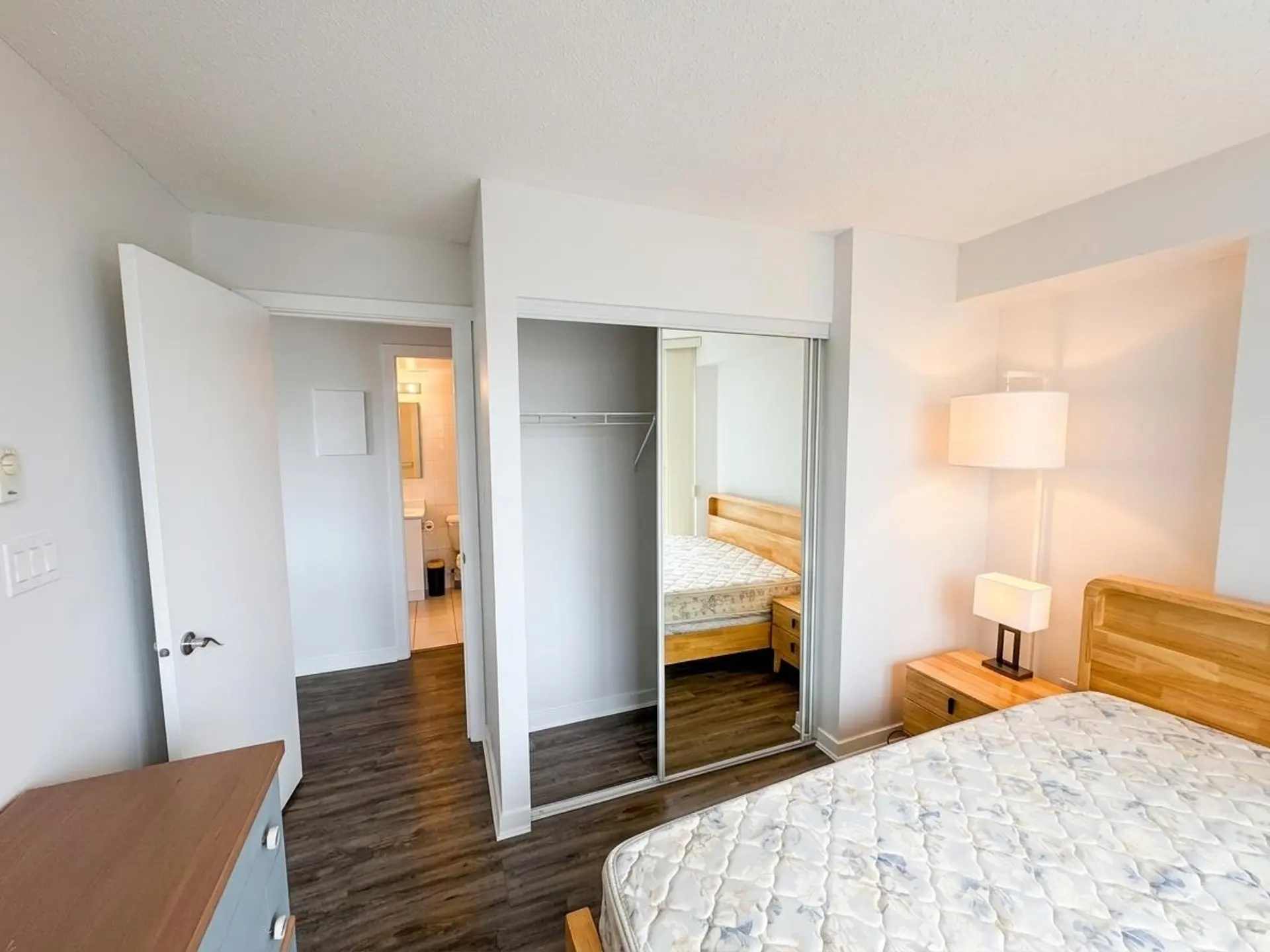 #1602 1212 Howe Street - Image 5