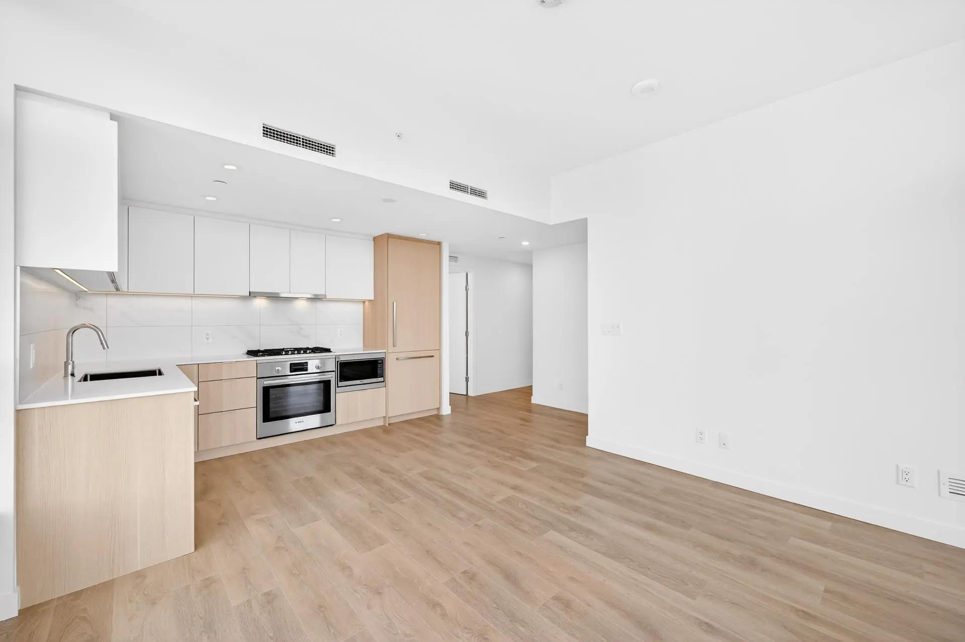 #2804 308 Alderson Avenue - Image 3