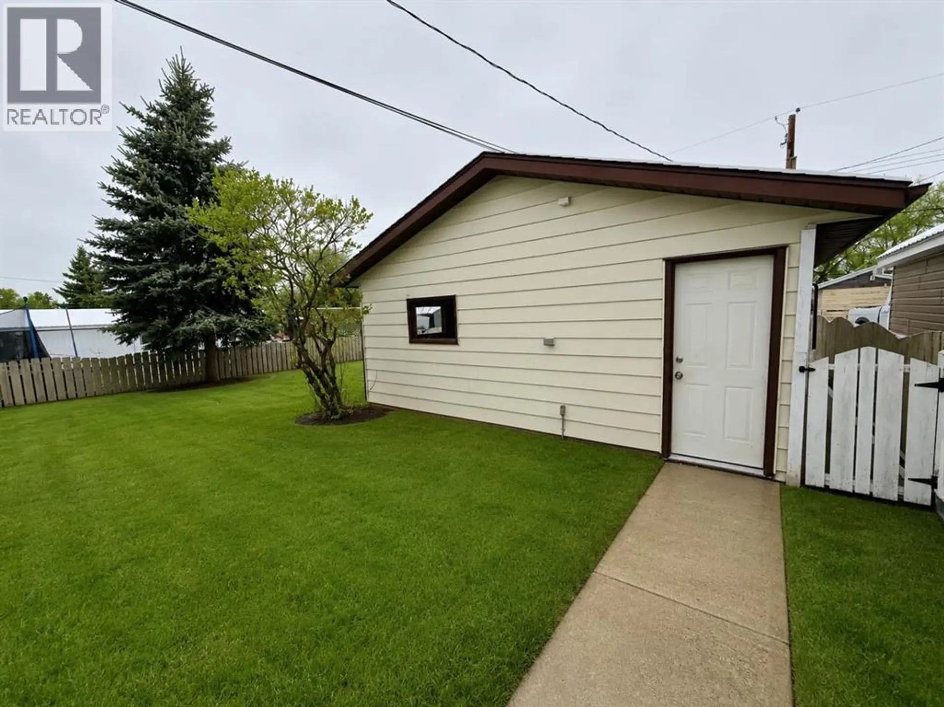 5112 55 Ave - Image 17