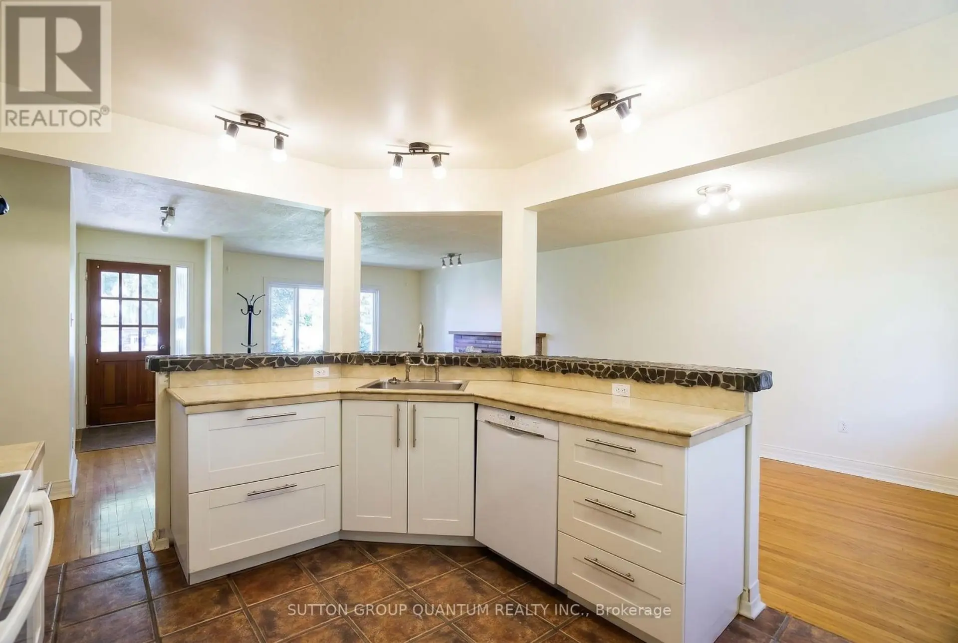 2395 EDENHURST DRIVE - Image 7
