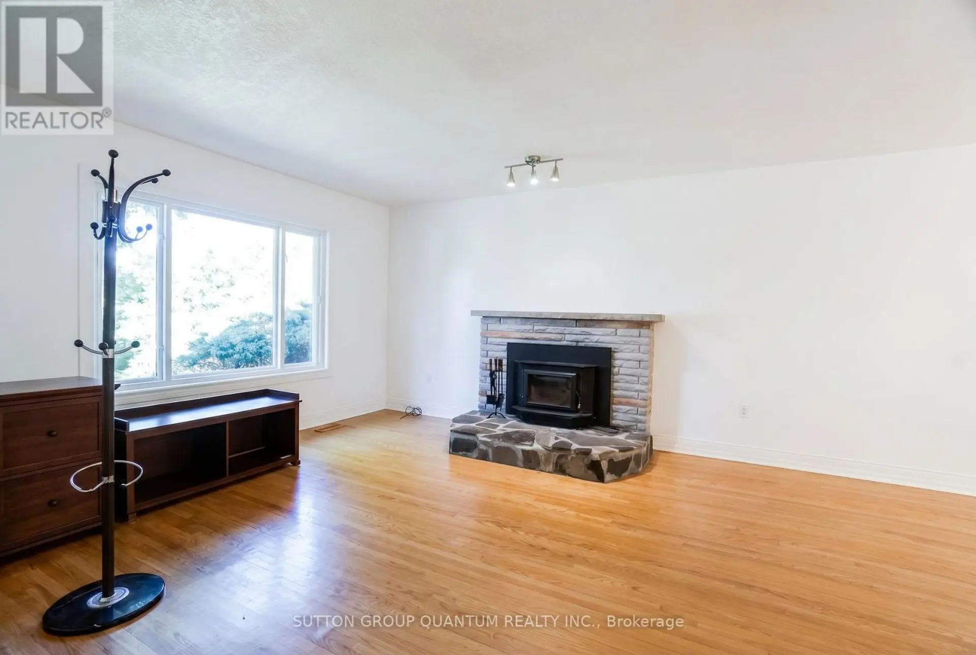 2395 EDENHURST DRIVE - Image 4