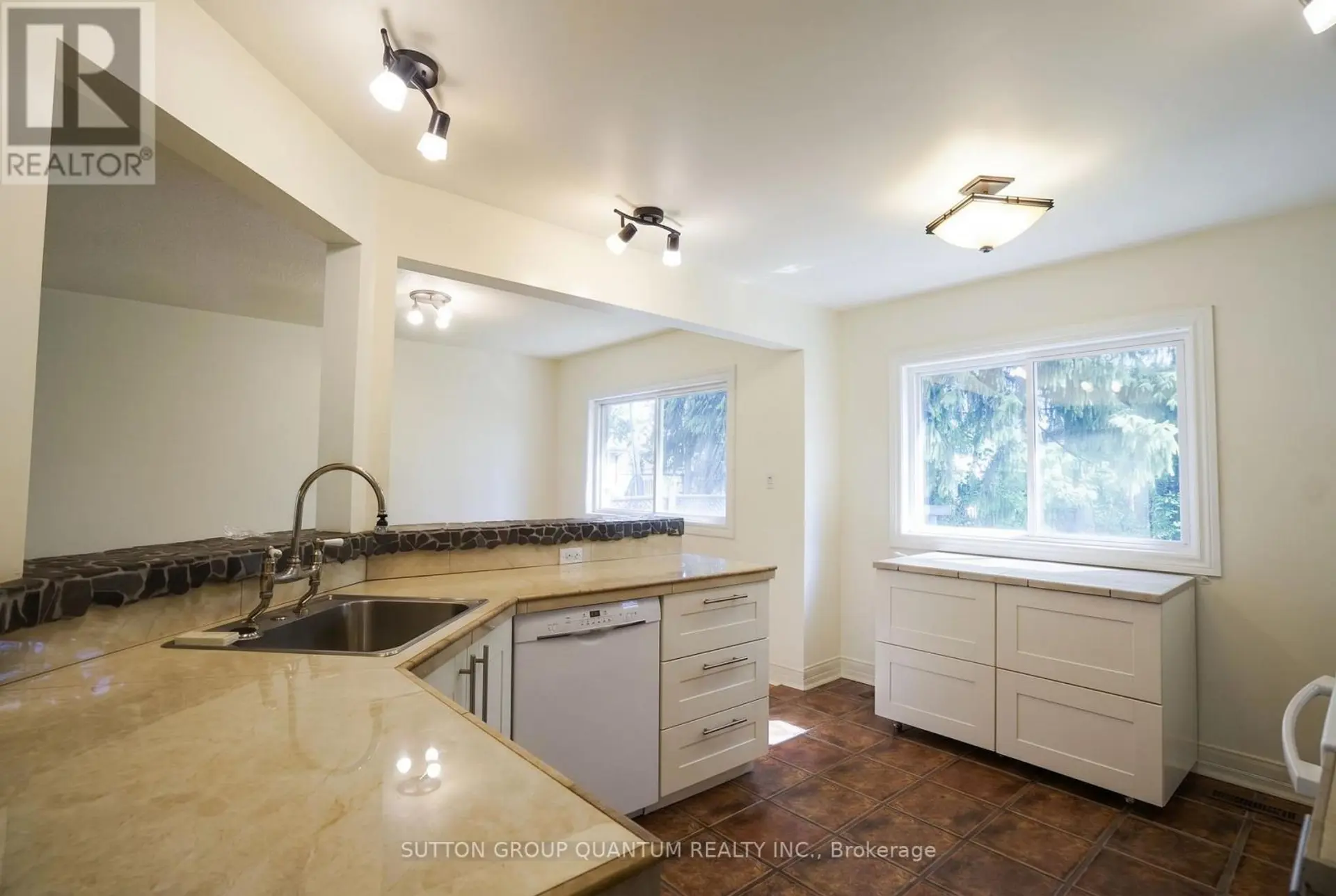 2395 EDENHURST DRIVE - Image 8