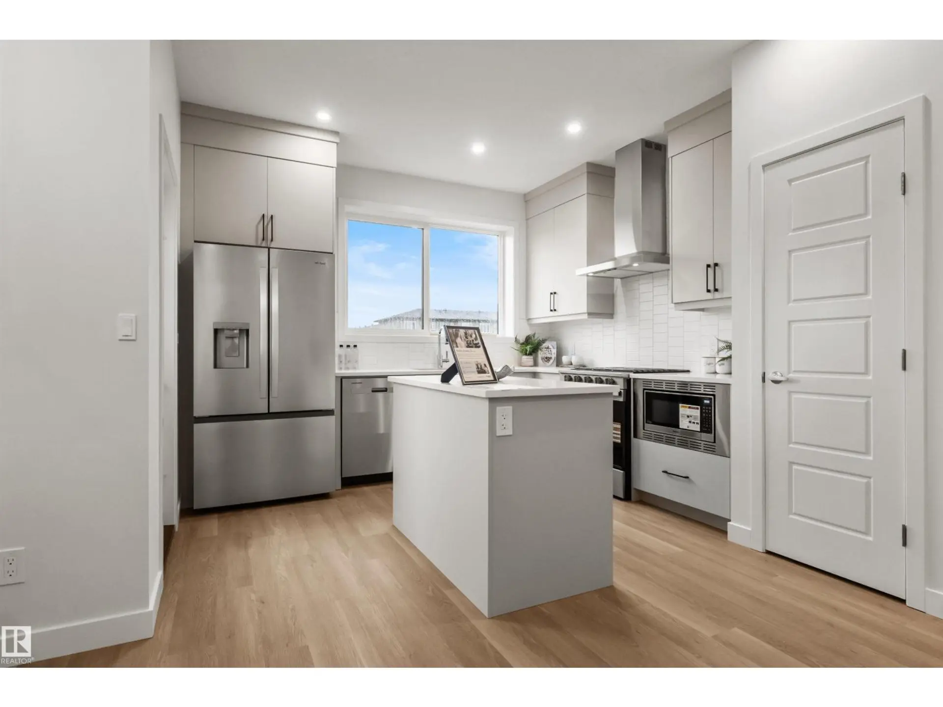 5730 HAWTHORN CM SW - Image 1