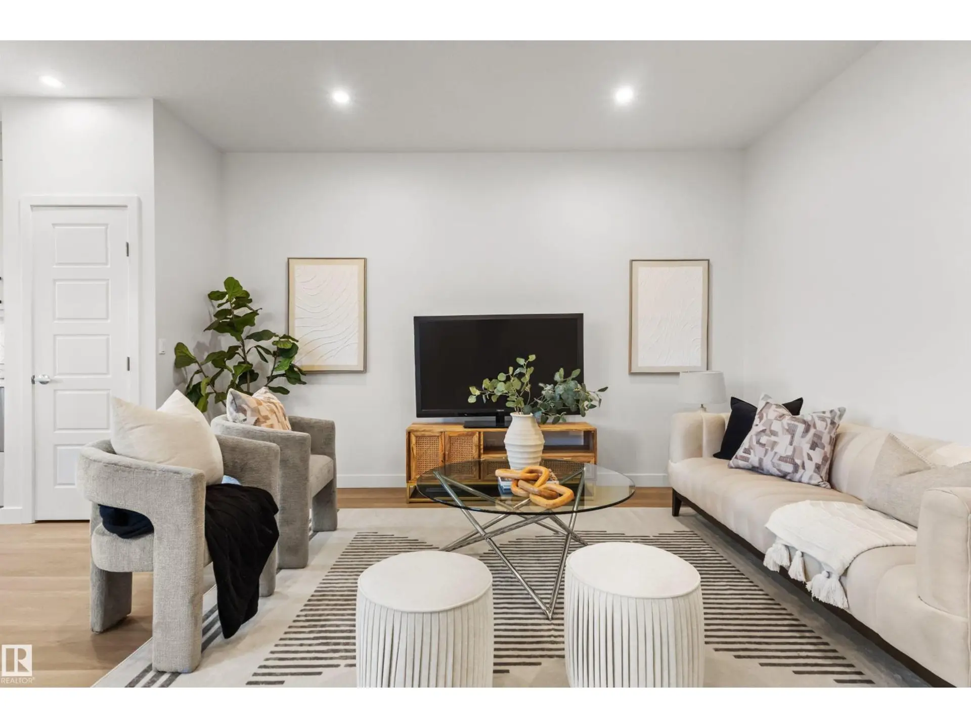 5730 HAWTHORN CM SW - Image 2