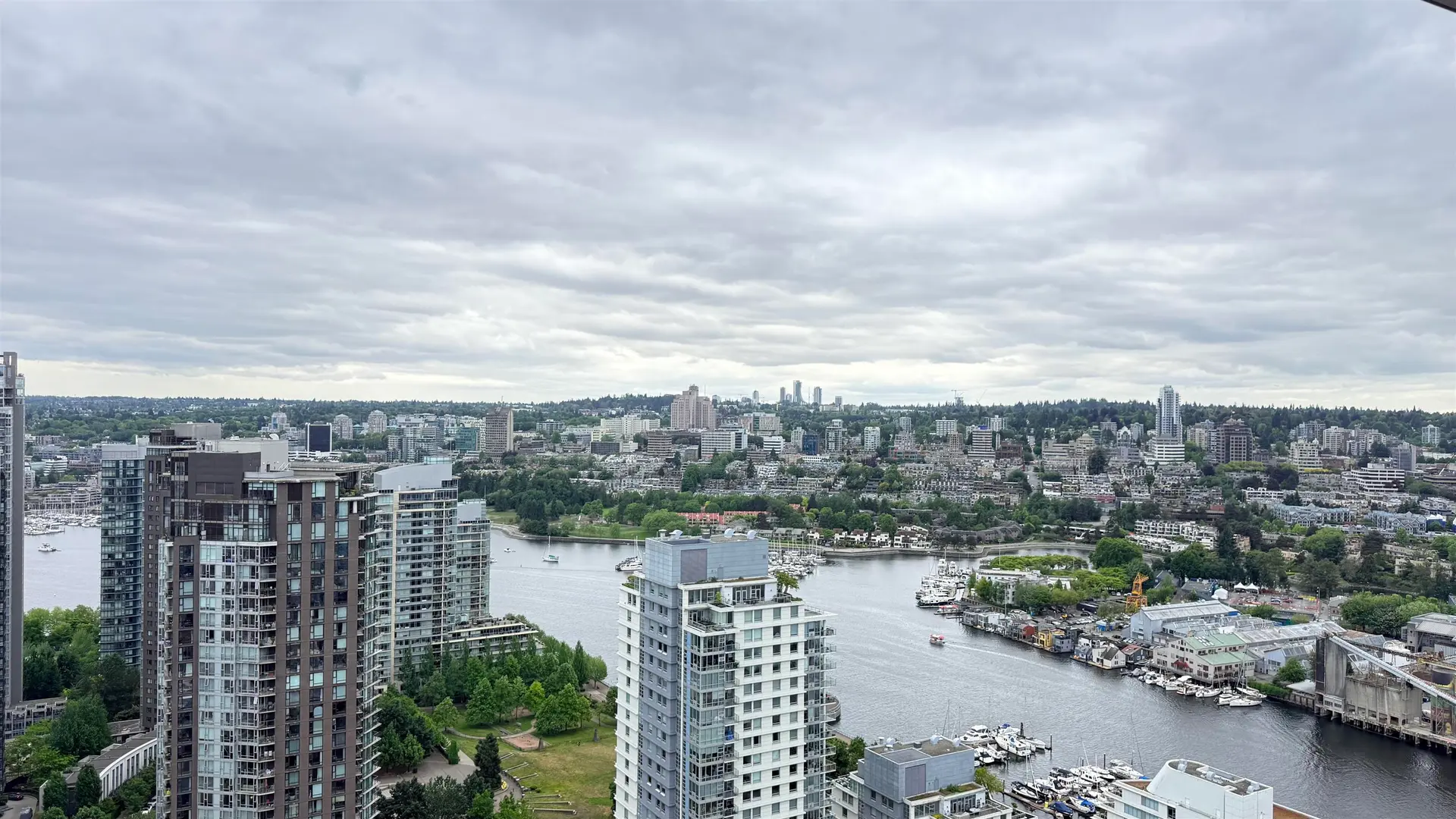 #3908 1480 Howe Street - Image 12