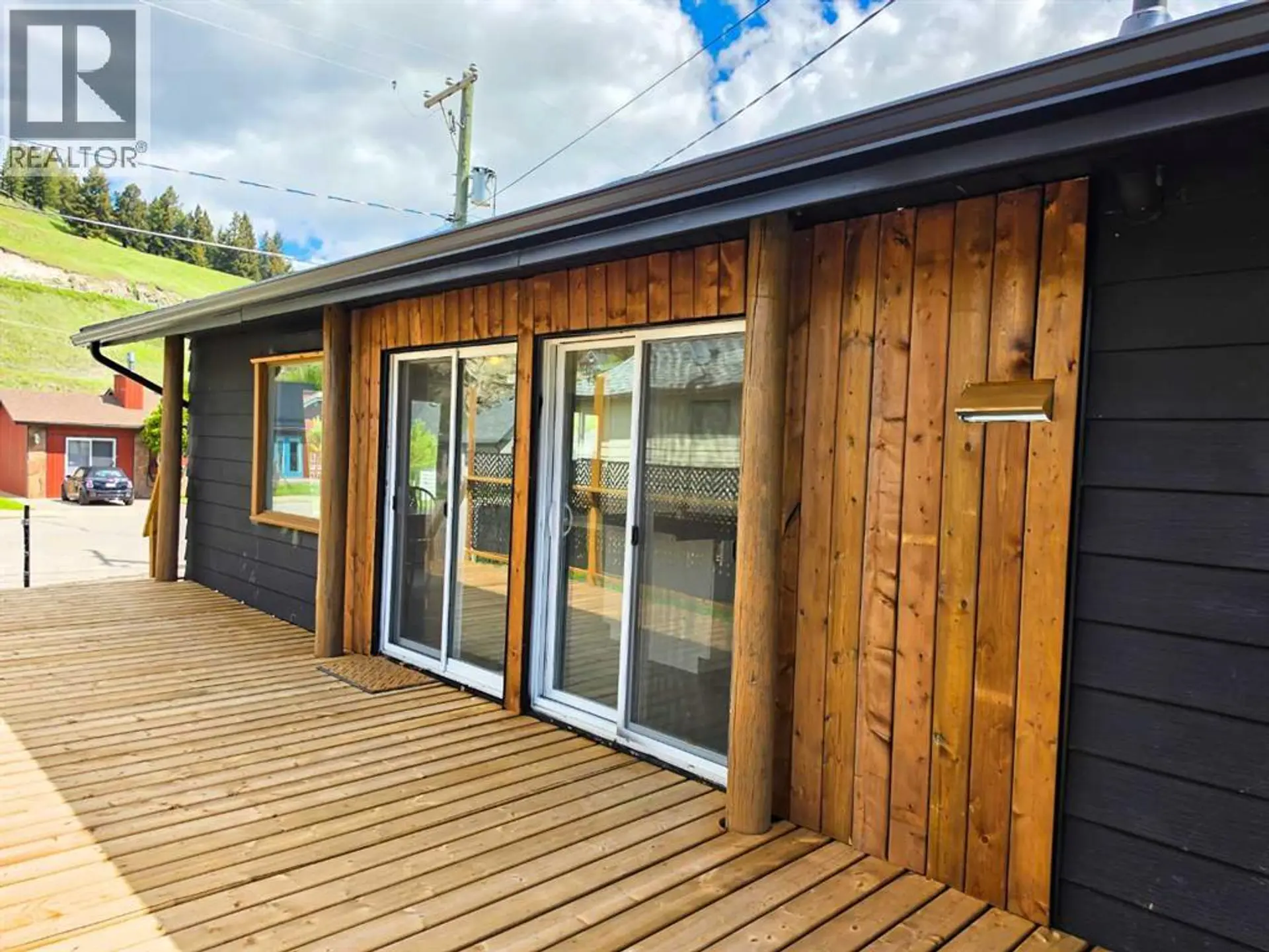 6726 17 Avenue - Image 2