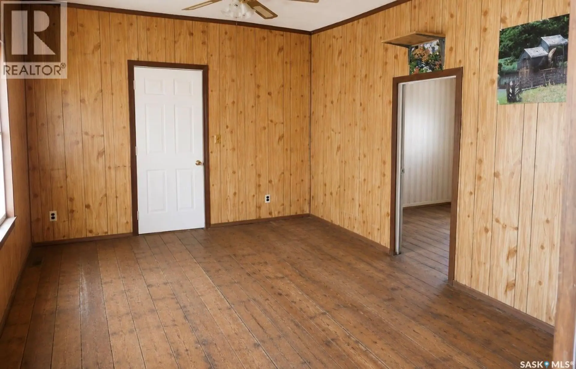 5 & 9 1st STREET E - Image 4