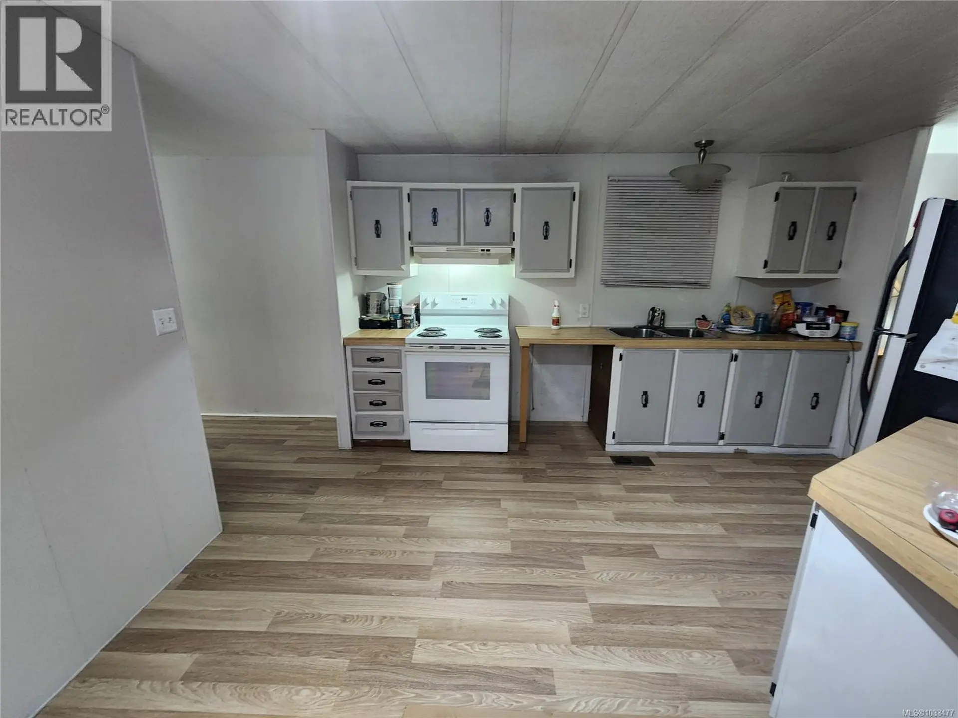 #38 971 Douglas Ave - Image 11