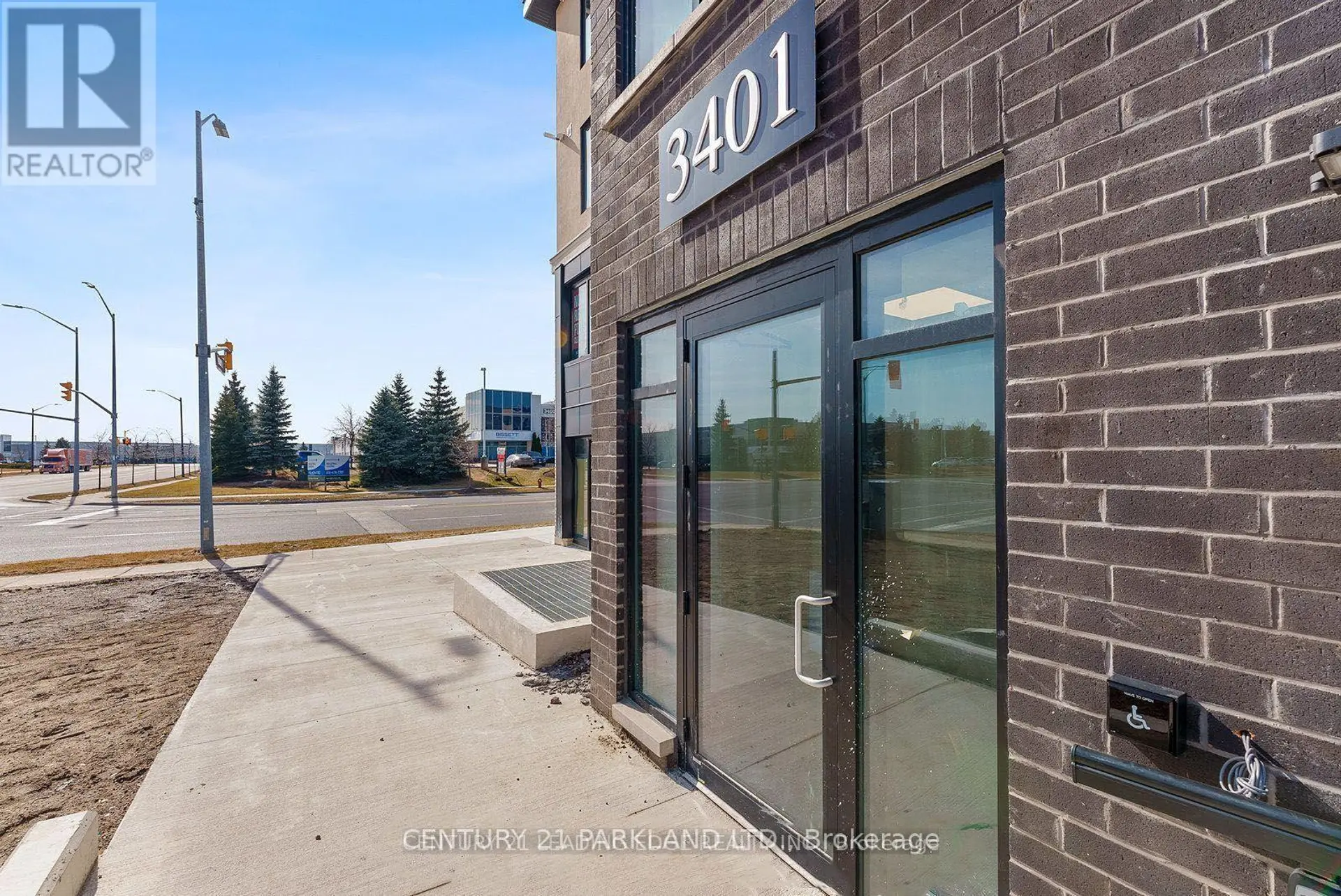 #416 3401 RIDGEWAY DRIVE - Image 2