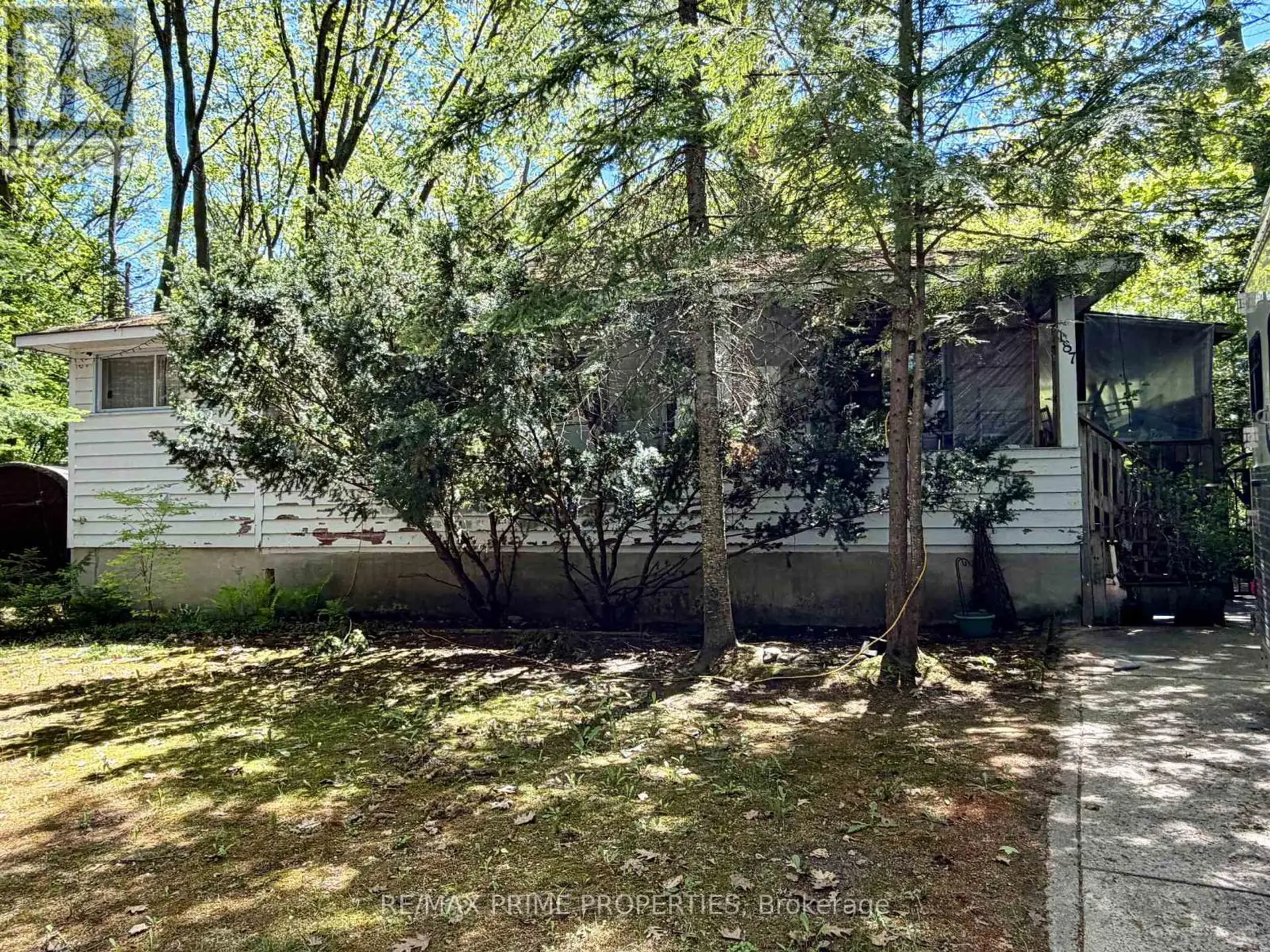 187 FREDERICK DRIVE - Image 1