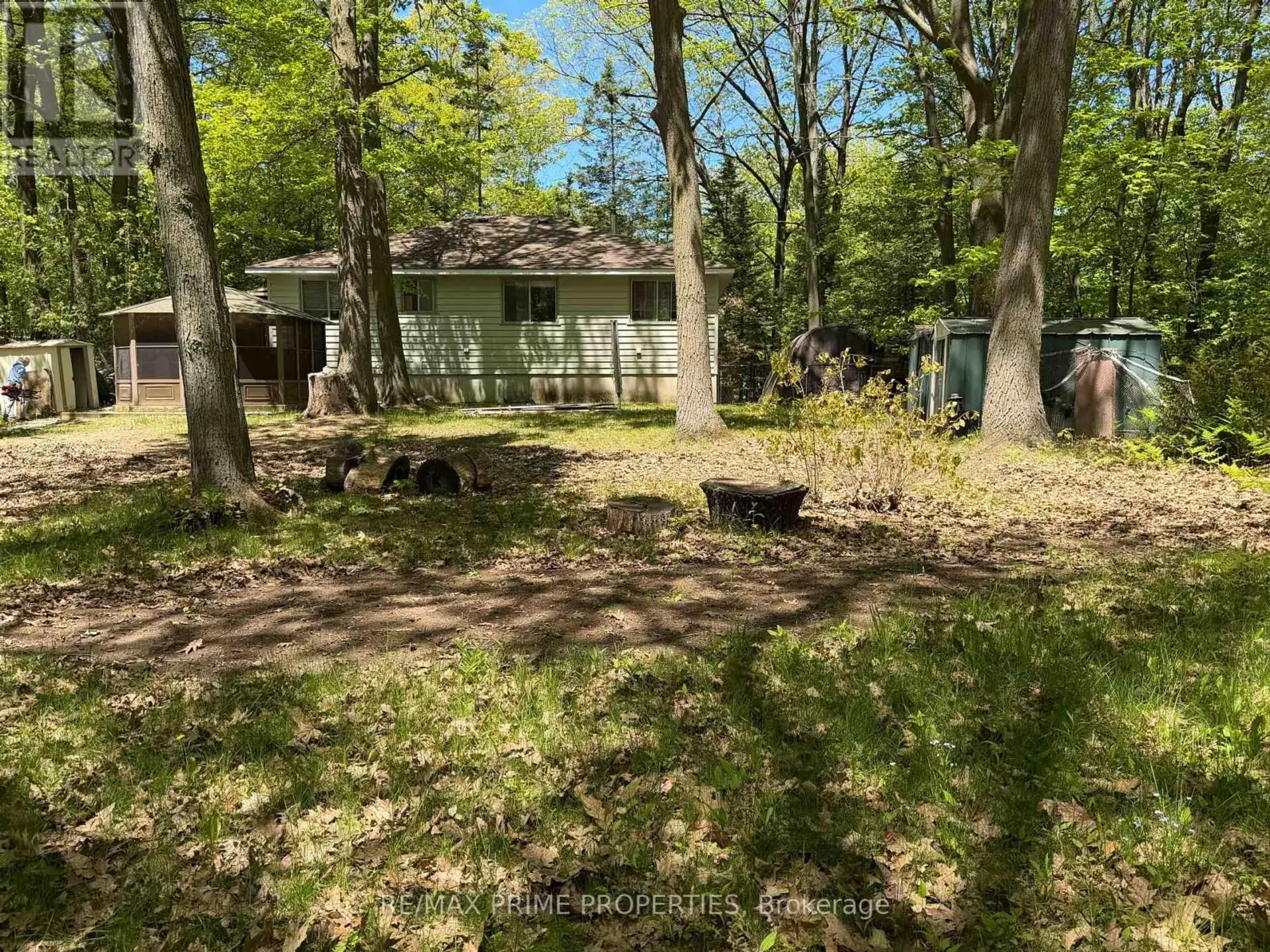 187 FREDERICK DRIVE - Image 2