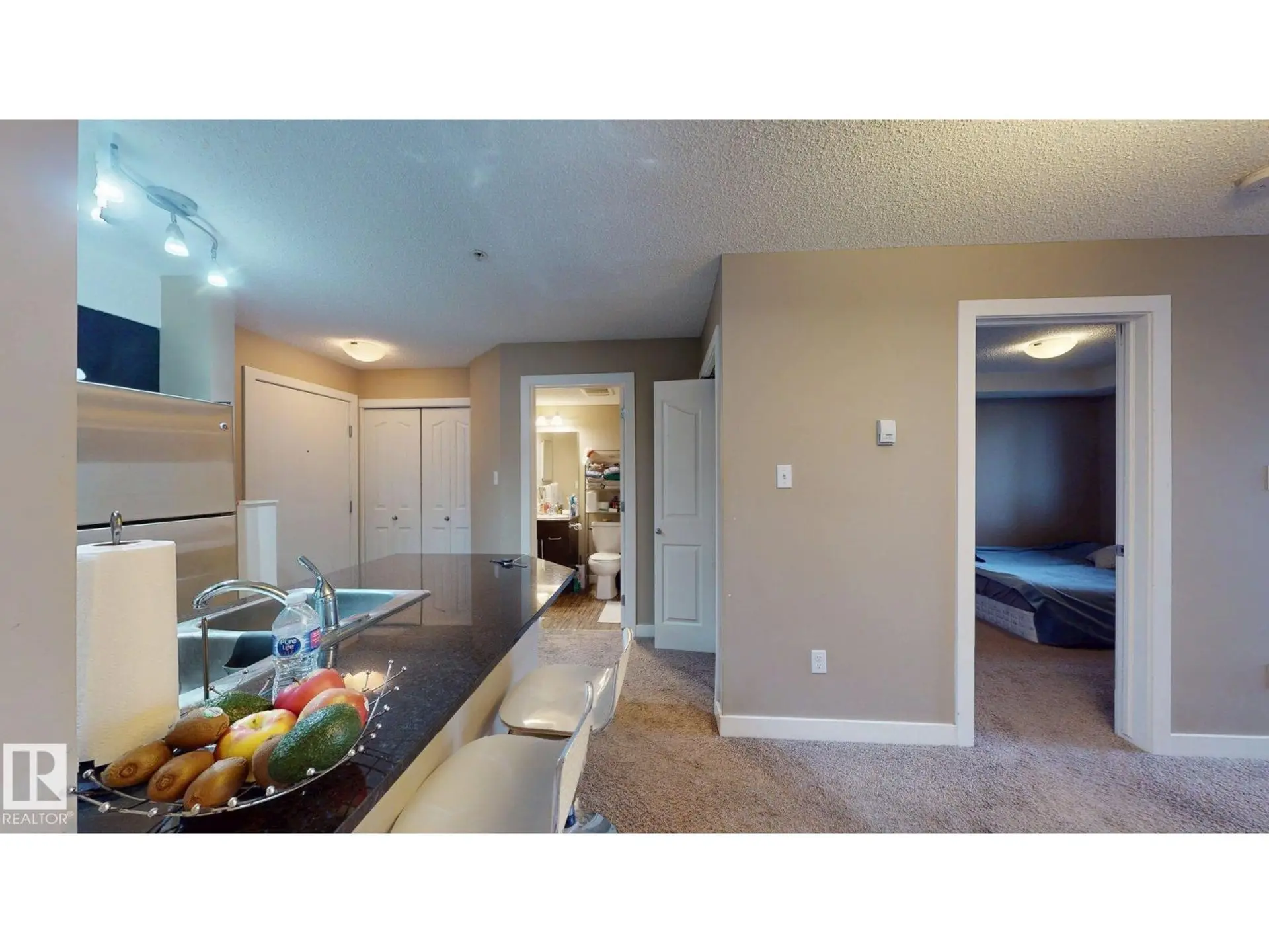 #207 11816 22 AV SW - Image 12