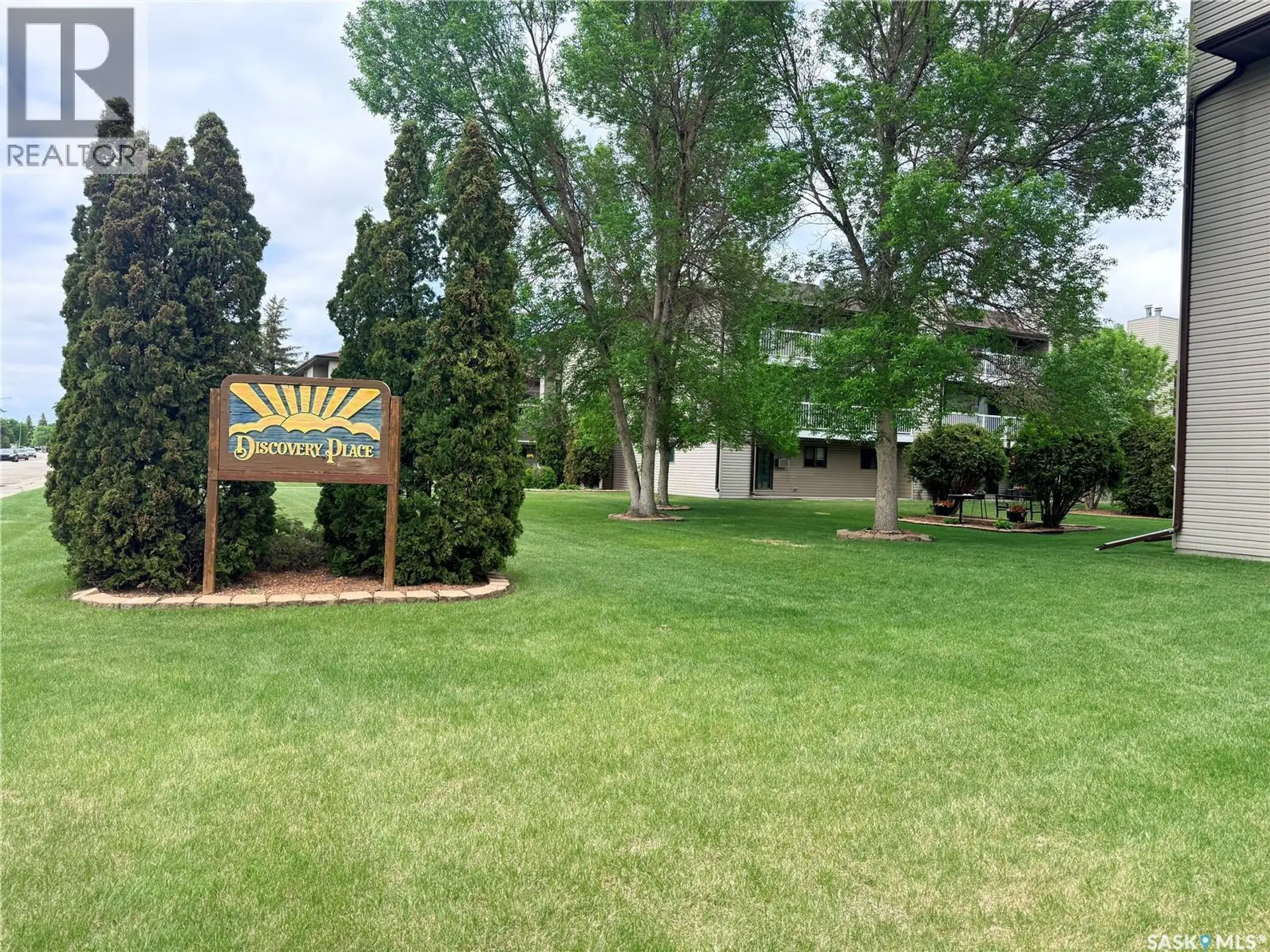 #201 51 Wood Lily DRIVE - Image 16