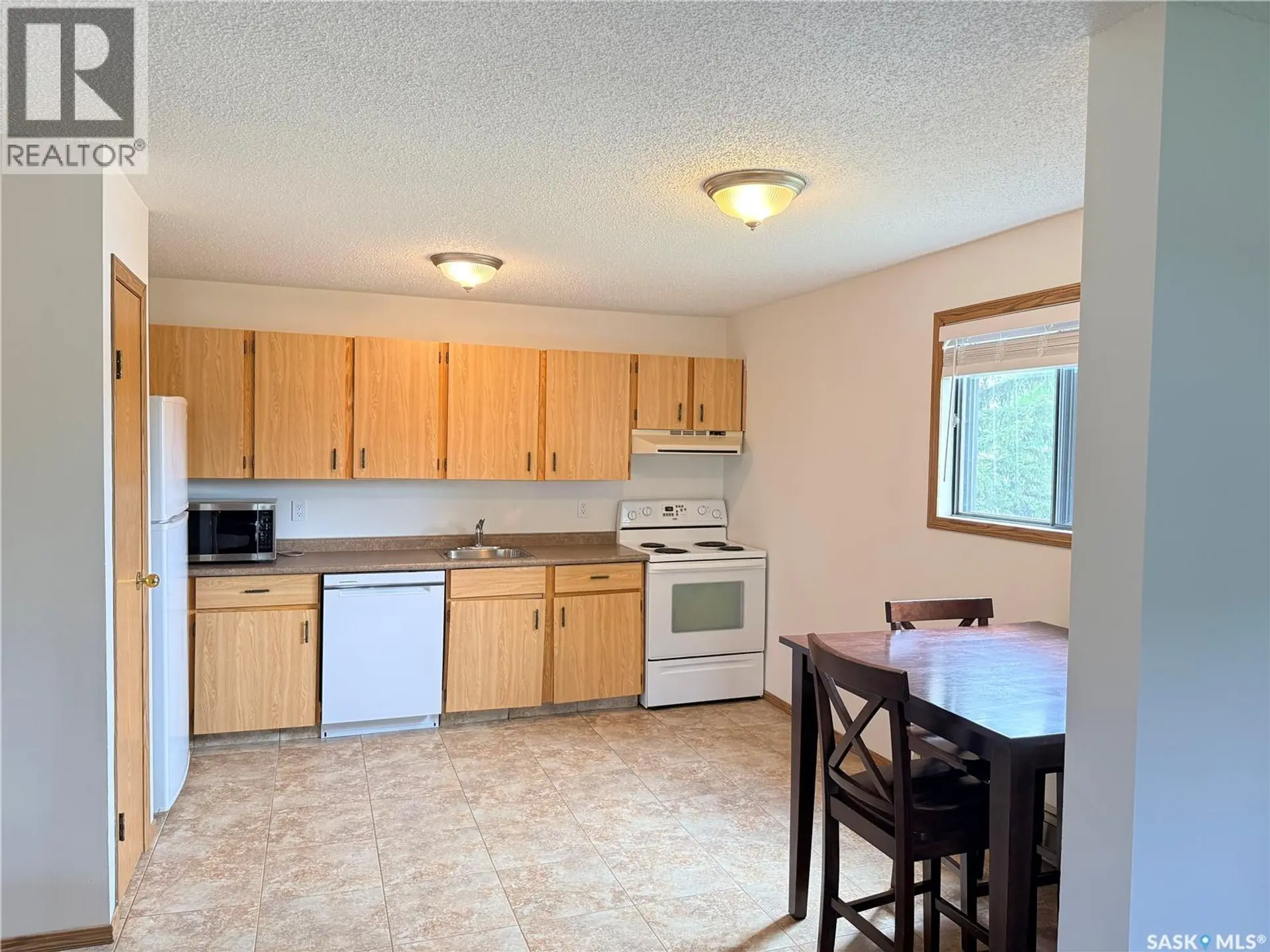 #201 51 Wood Lily DRIVE - Image 4