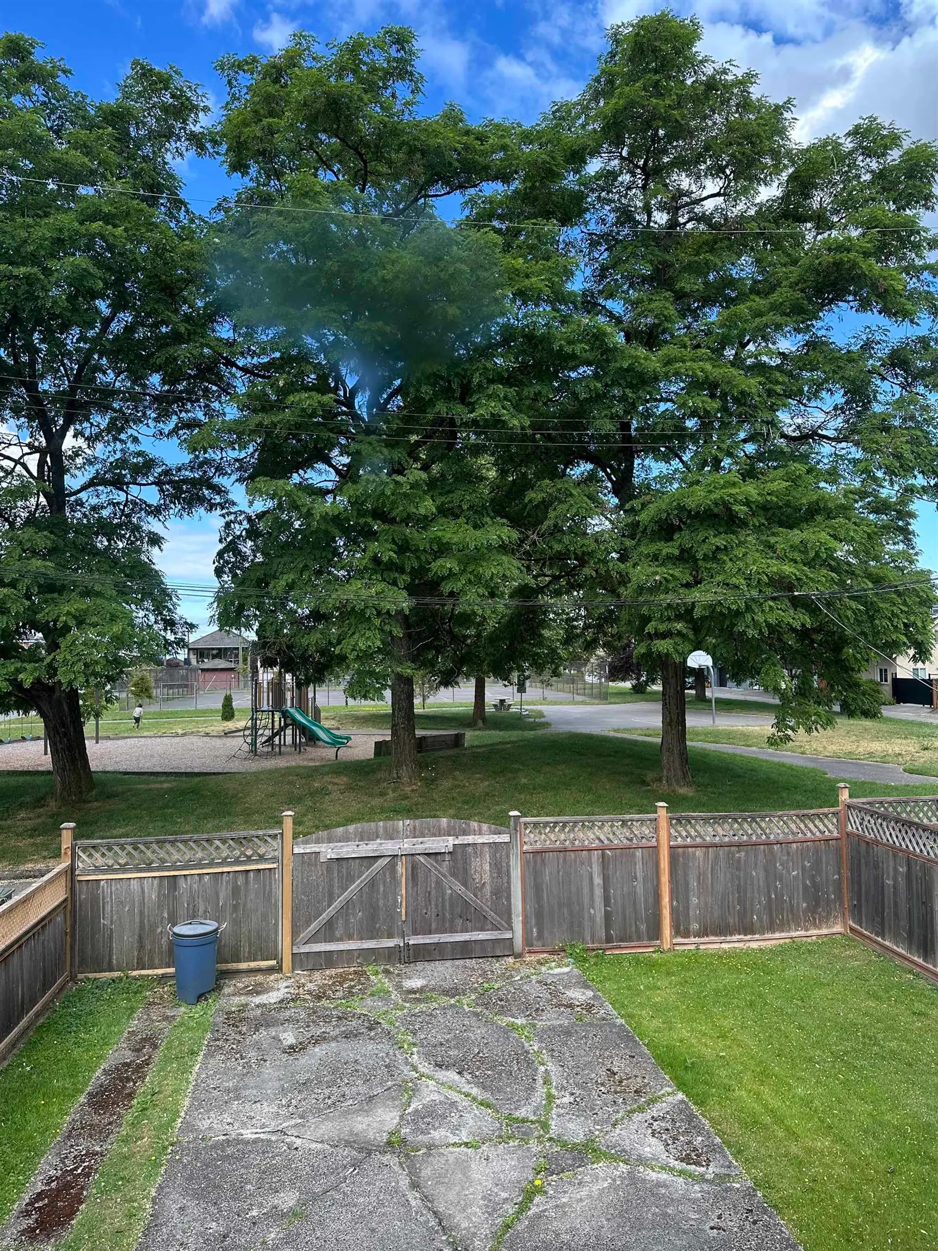 7223 Gladstone Street - Image 9