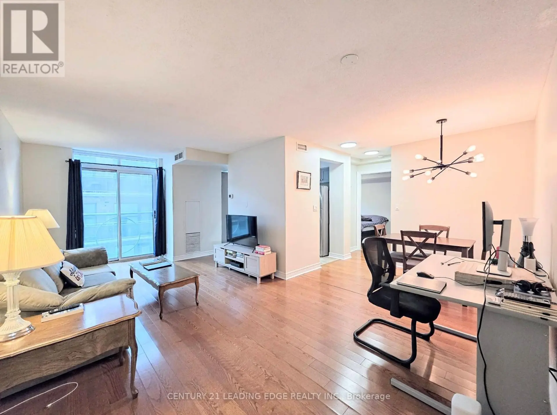 #1012 212 EGLINTON AVENUE E - Image 8