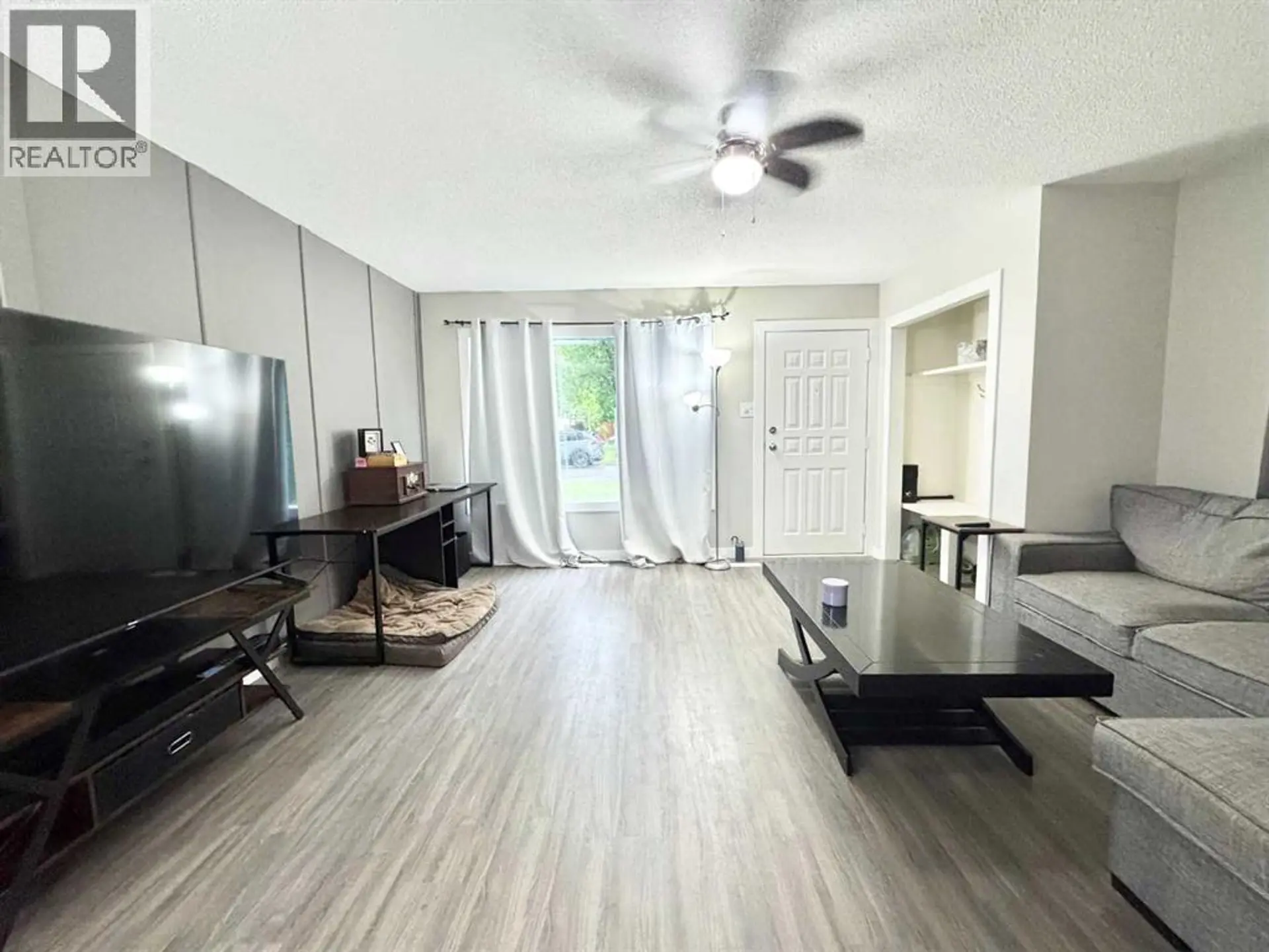 640 12 Street N - Image 6