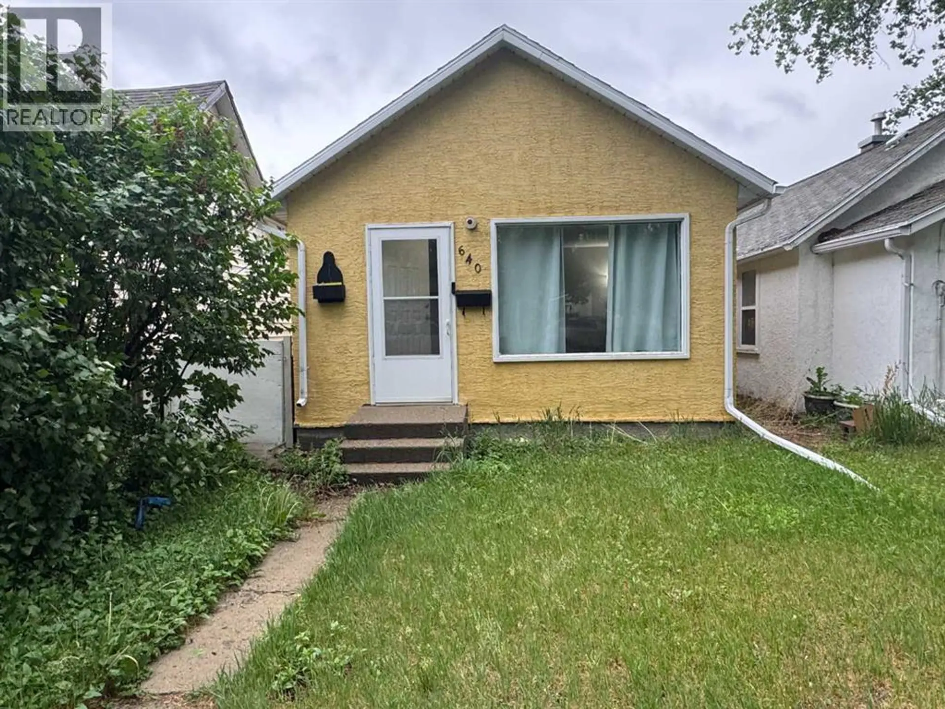 640 12 Street N - Image 1