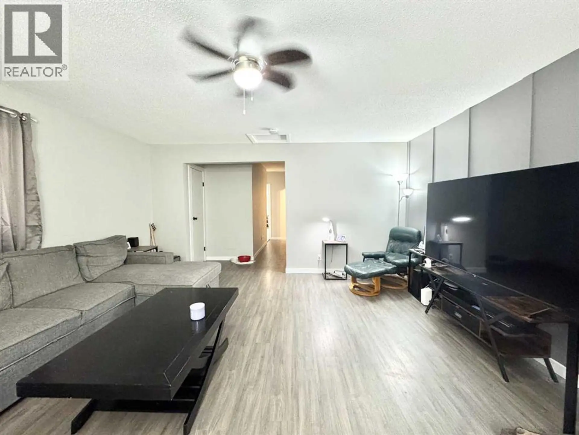 640 12 Street N - Image 4