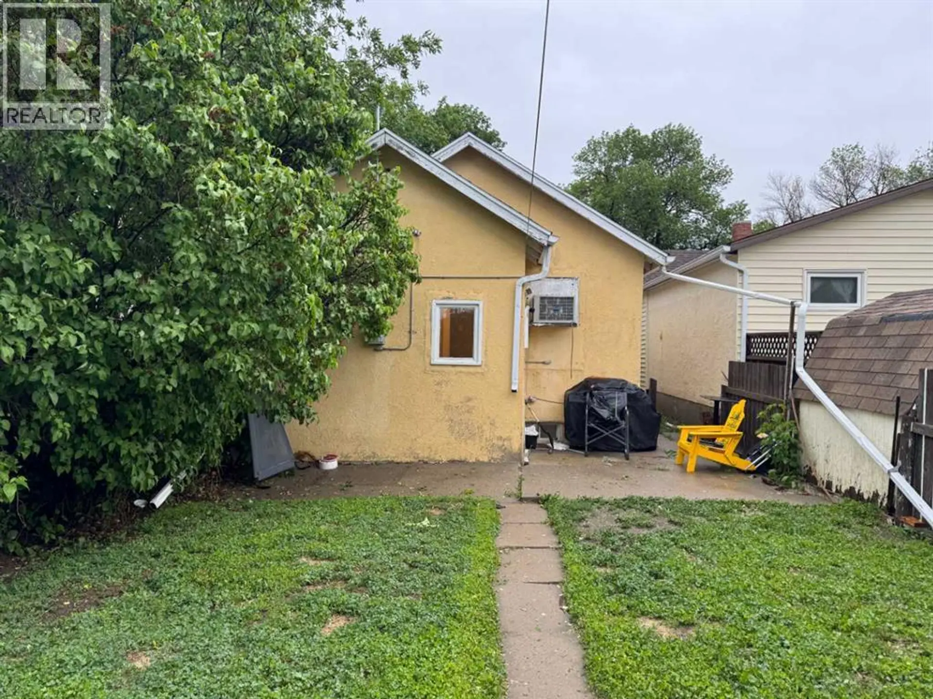 640 12 Street N - Image 2