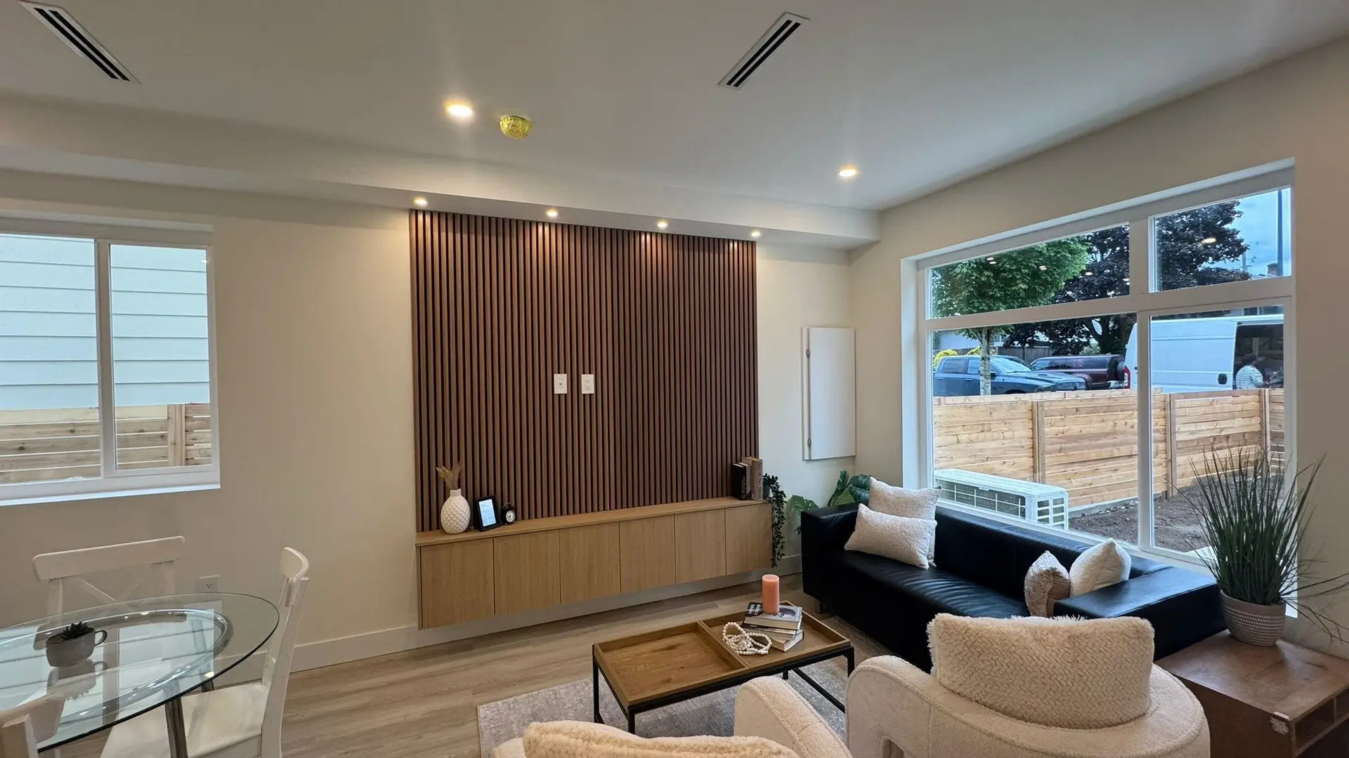 #4 5779 Clarendon Street - Image 5