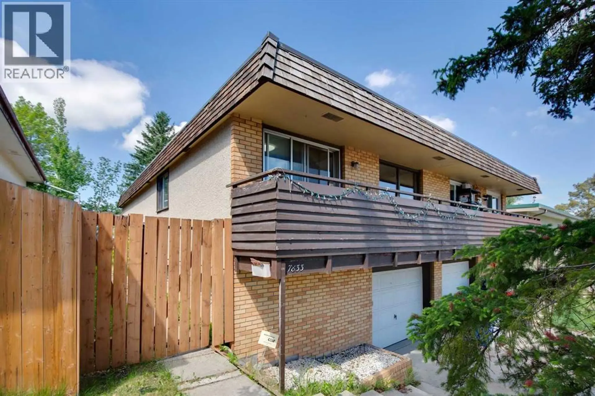 7833 Hunterquay Road NW - Image 19