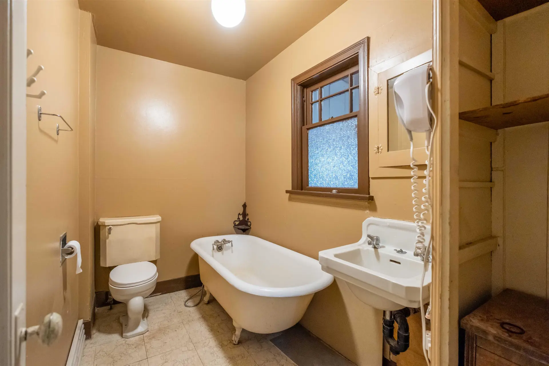 220 Devoy Street - Image 6