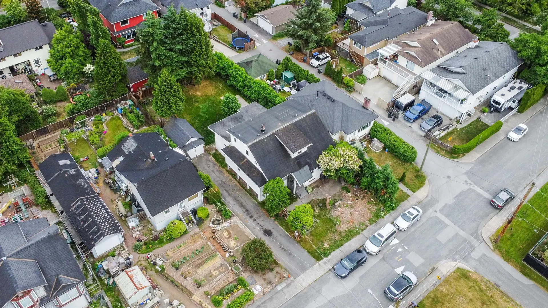 220 Devoy Street - Image 4