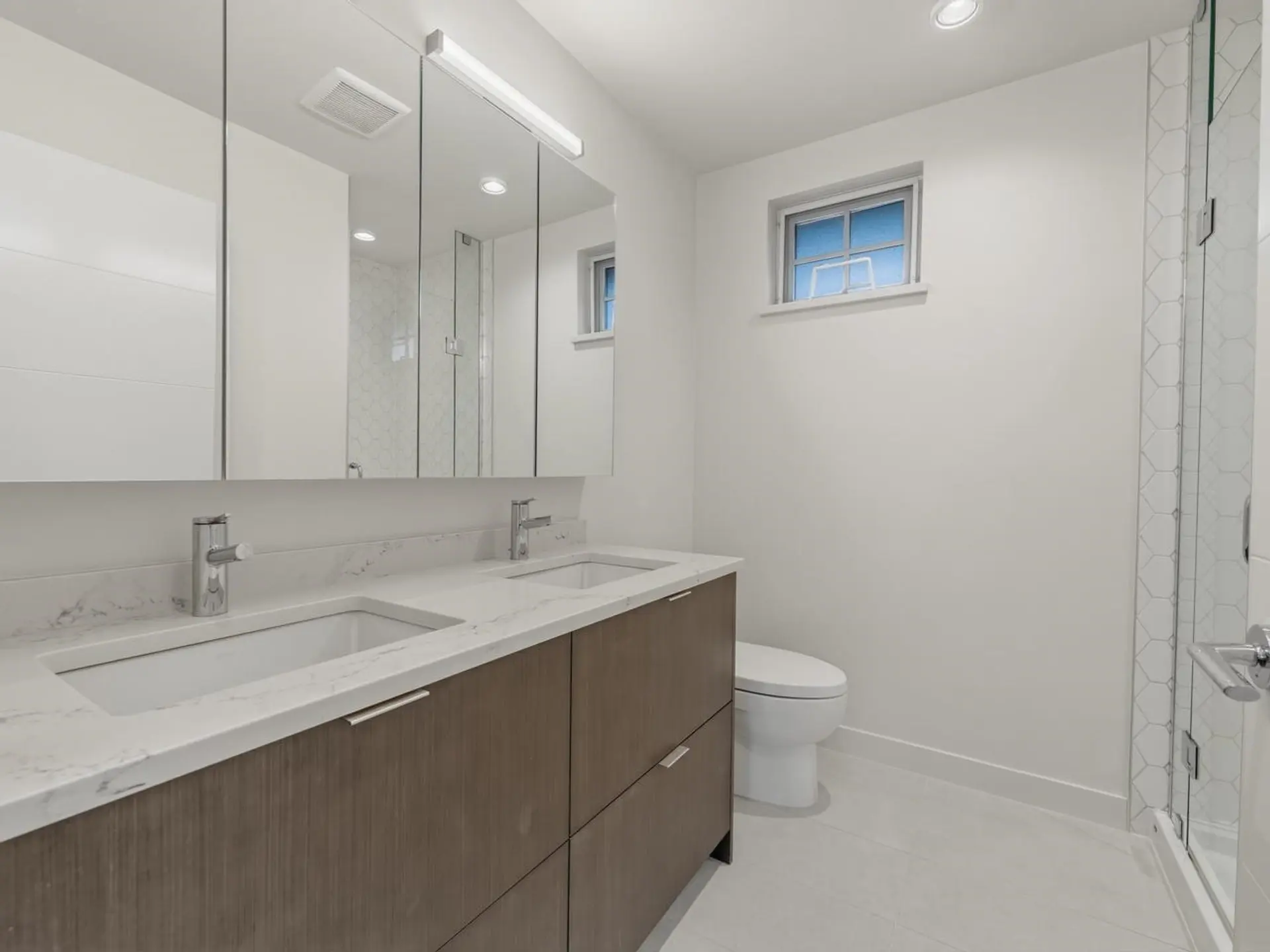 7891 Oak Street - Image 14
