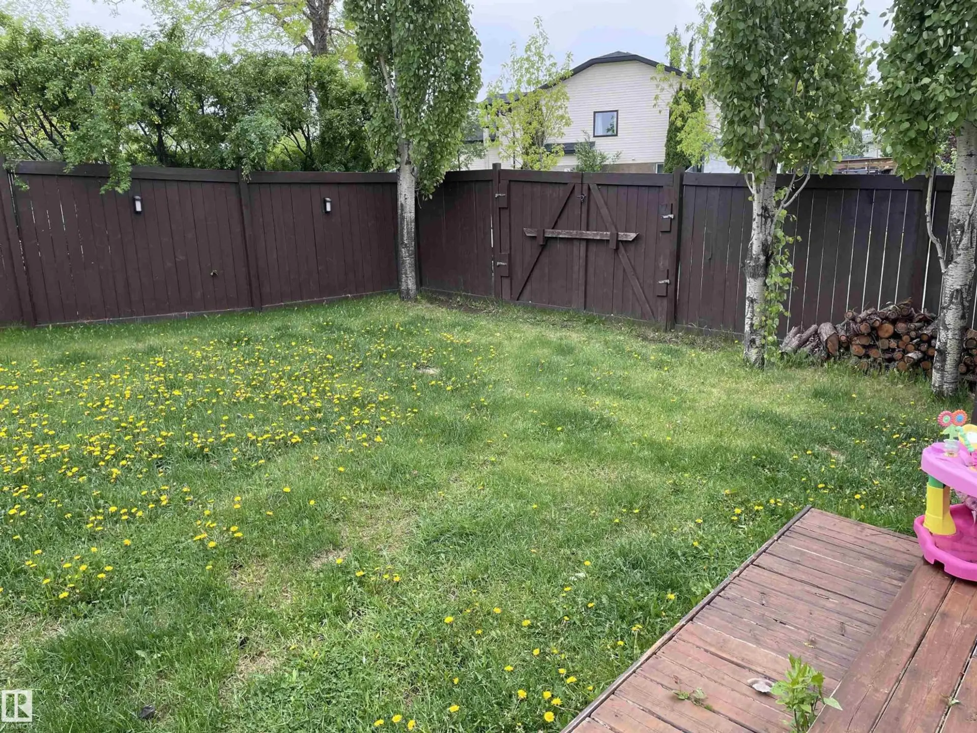306 REGENCY DR - Image 4