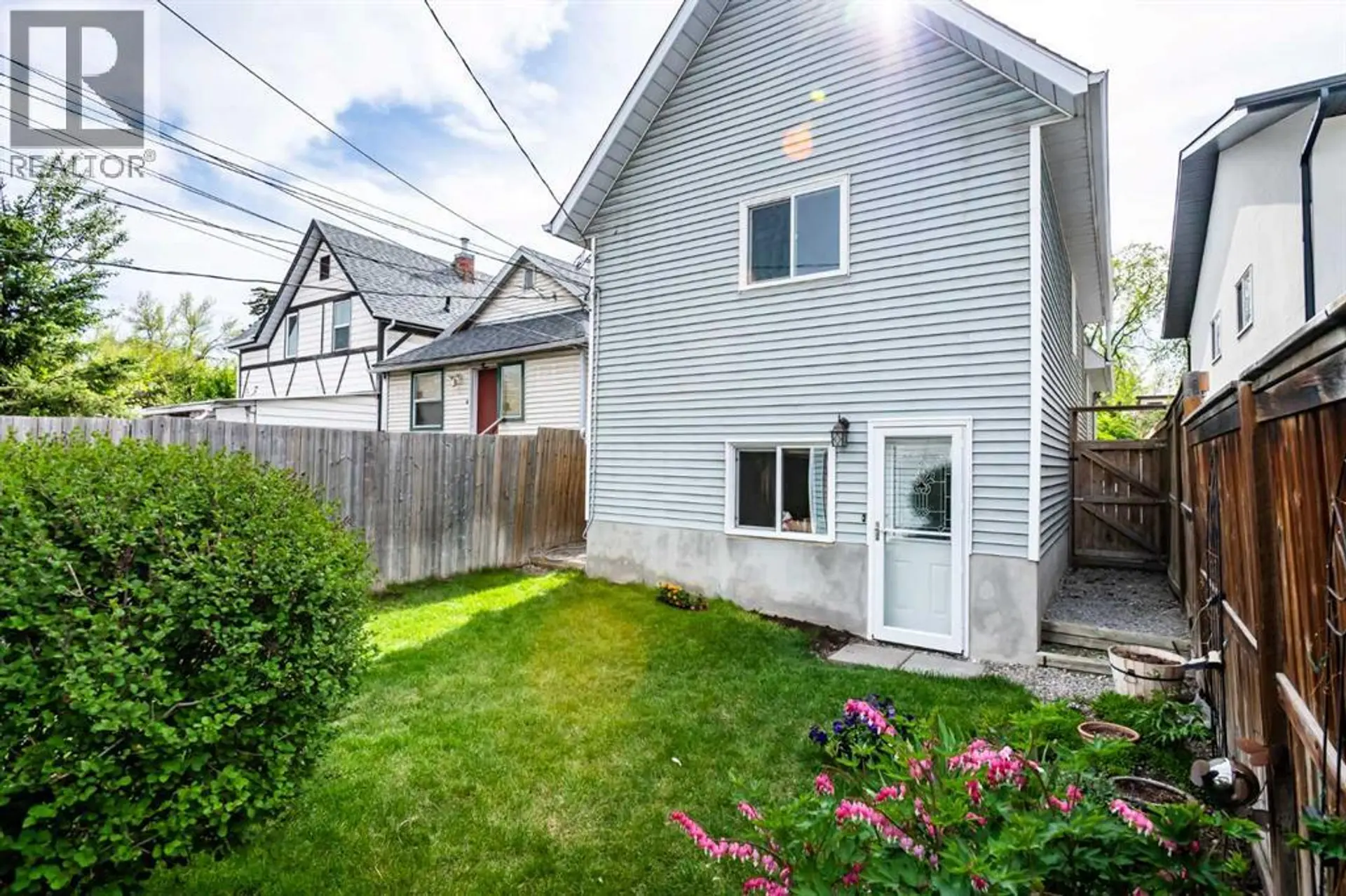 6432 18A Street SE - Image 19