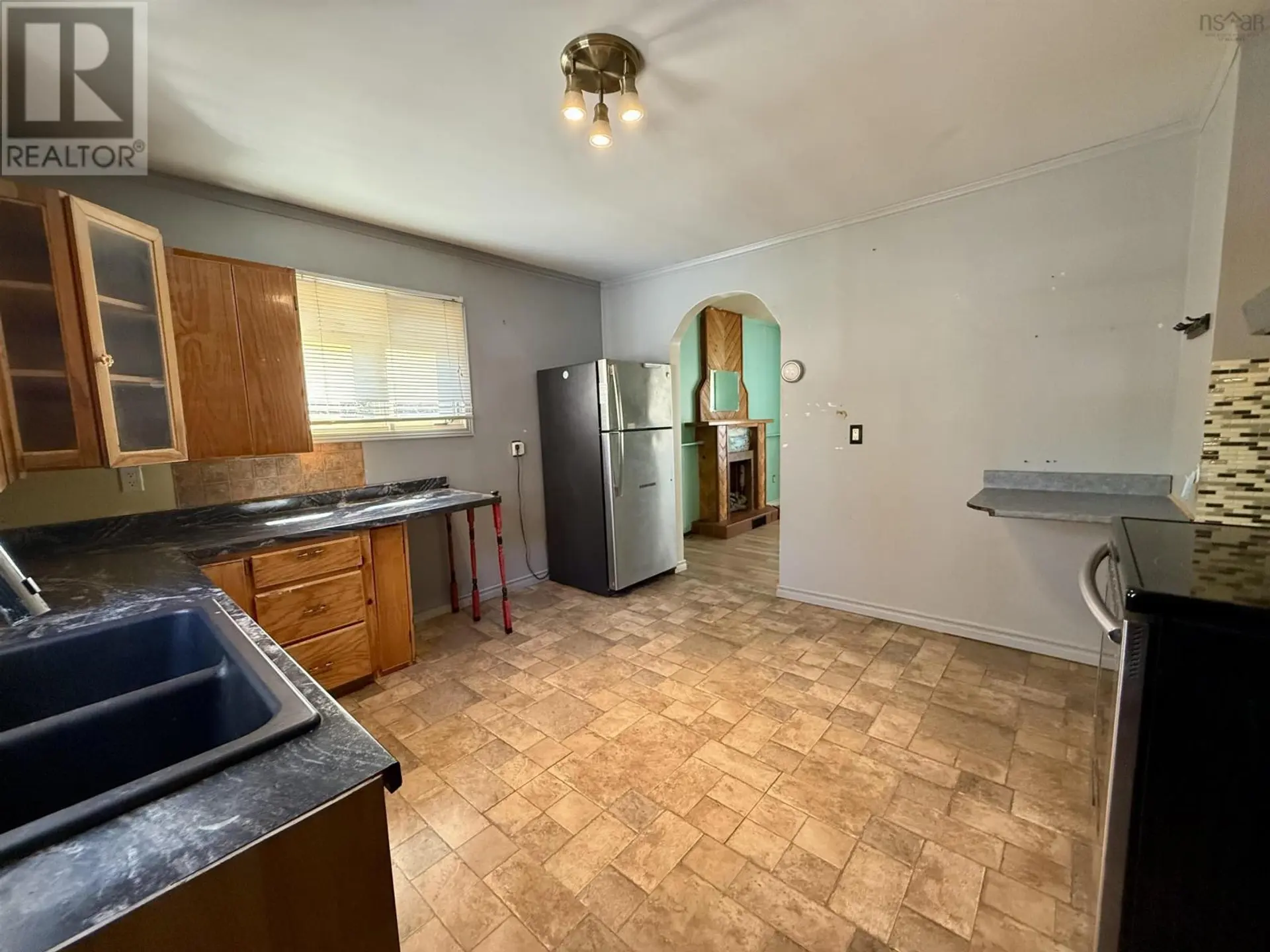 7427 Highway 14 - Image 2