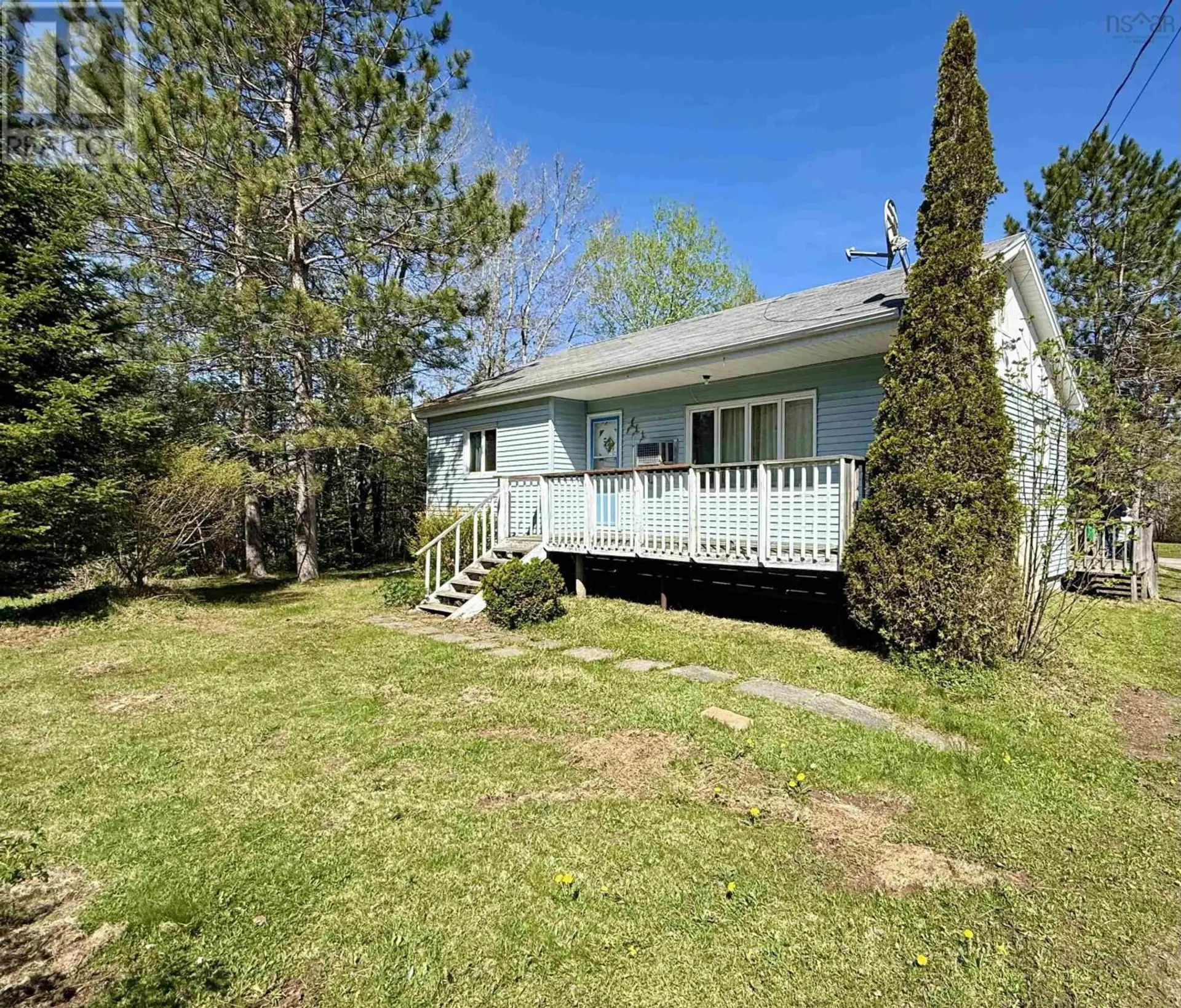 7427 Highway 14 - Image 16