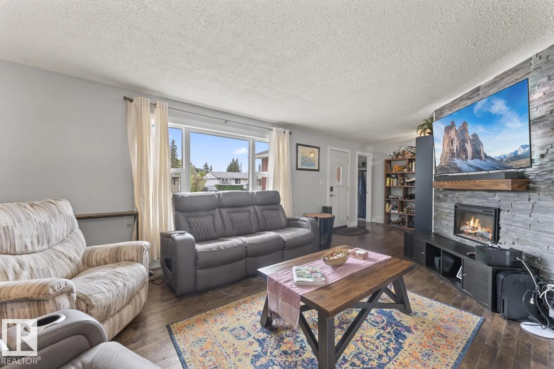 5709 51 AV - Image 9