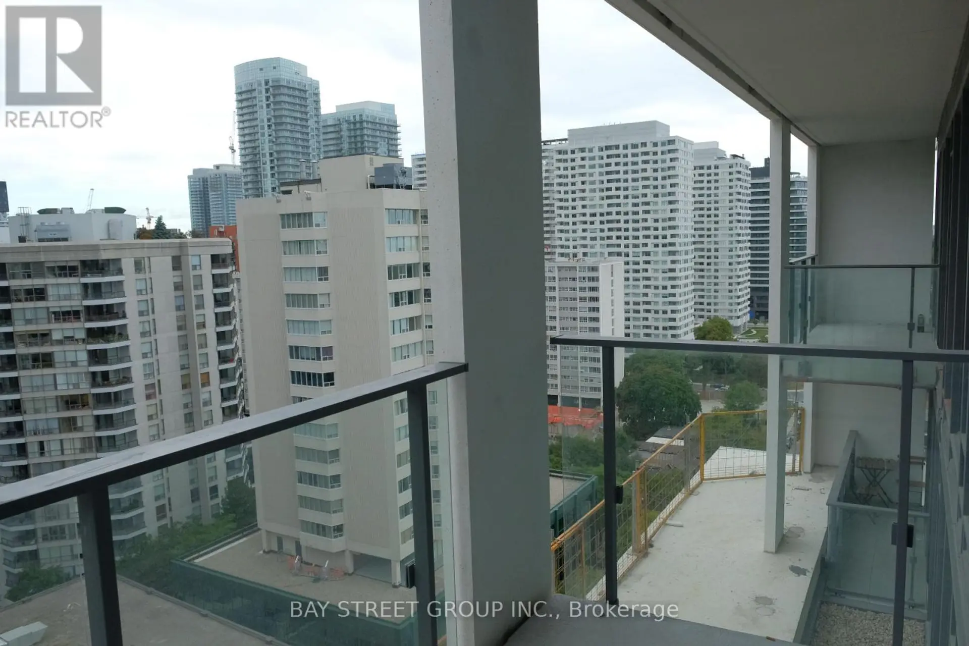 #1908 5 SOUDAN AVENUE - Image 6