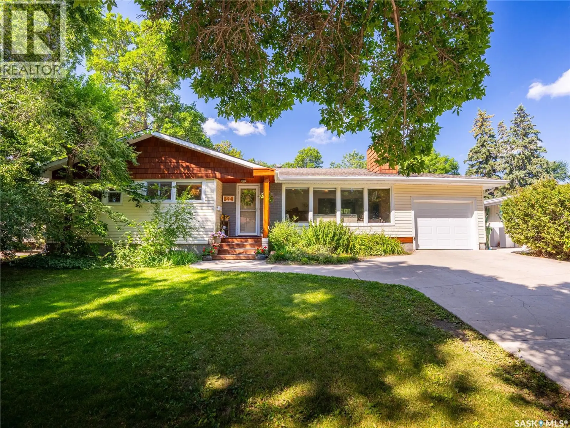 Property at 22 Calder CRESCENT, Regina, SK