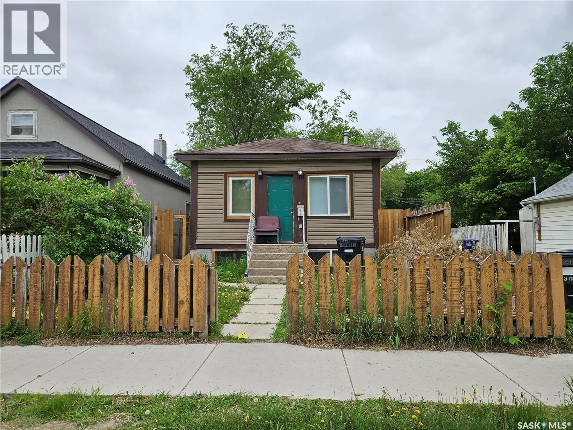 131 M AVENUE S - Image 1