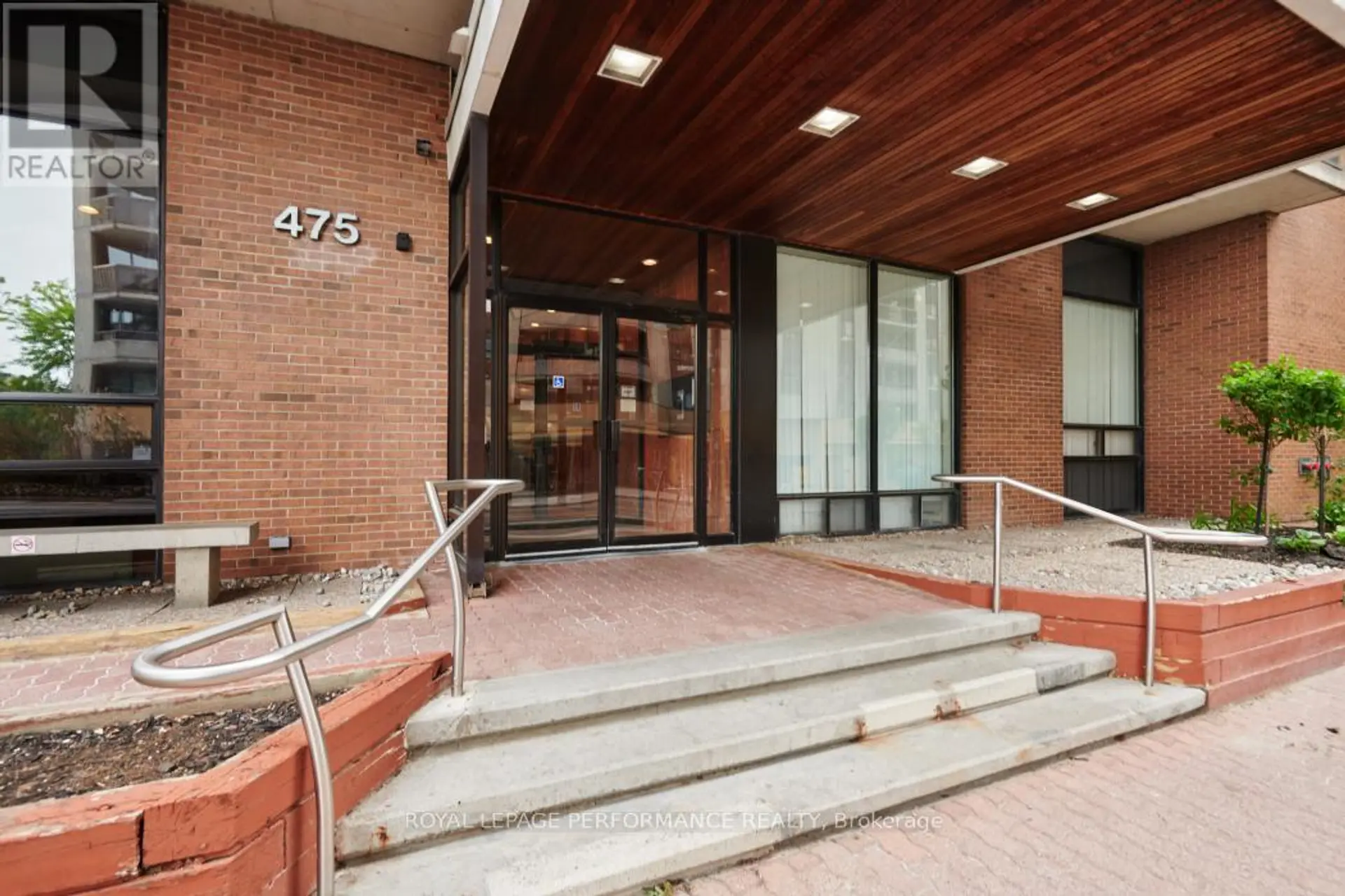 #1107 475 LAURIER AVENUE W - Image 1