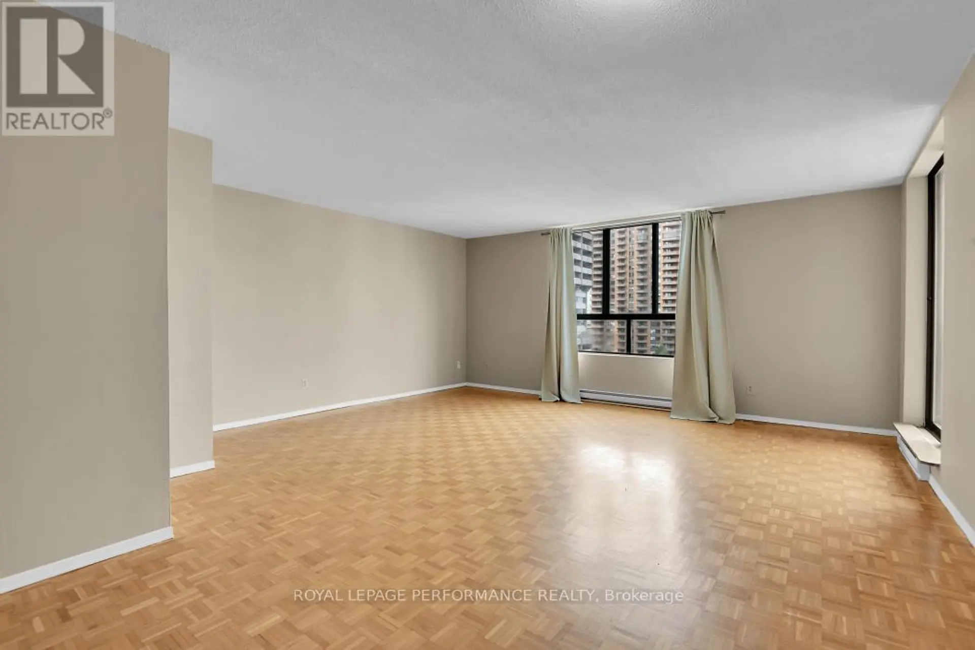 #1107 475 LAURIER AVENUE W - Image 5