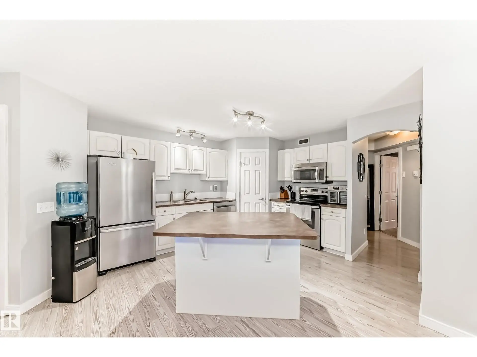 #53 150 EDWARDS DR SW - Image 5