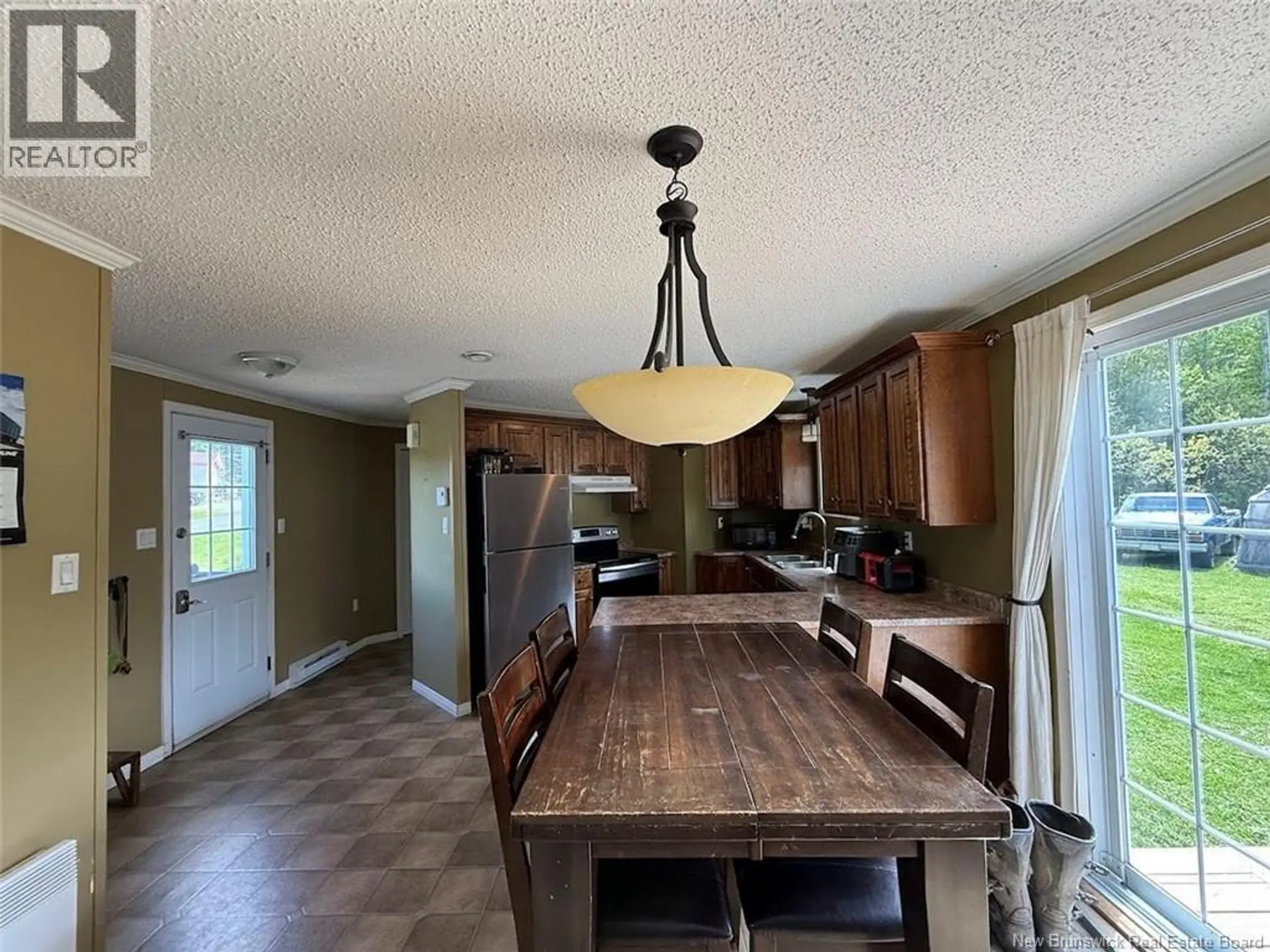 678 Toussaint Road - Image 4