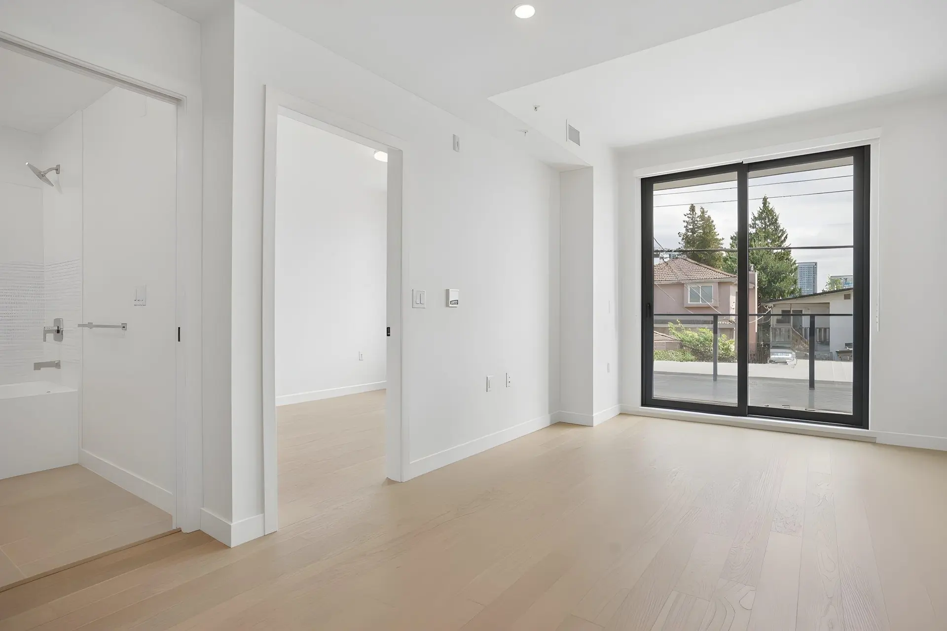 #202 8398 Oak Street - Image 5