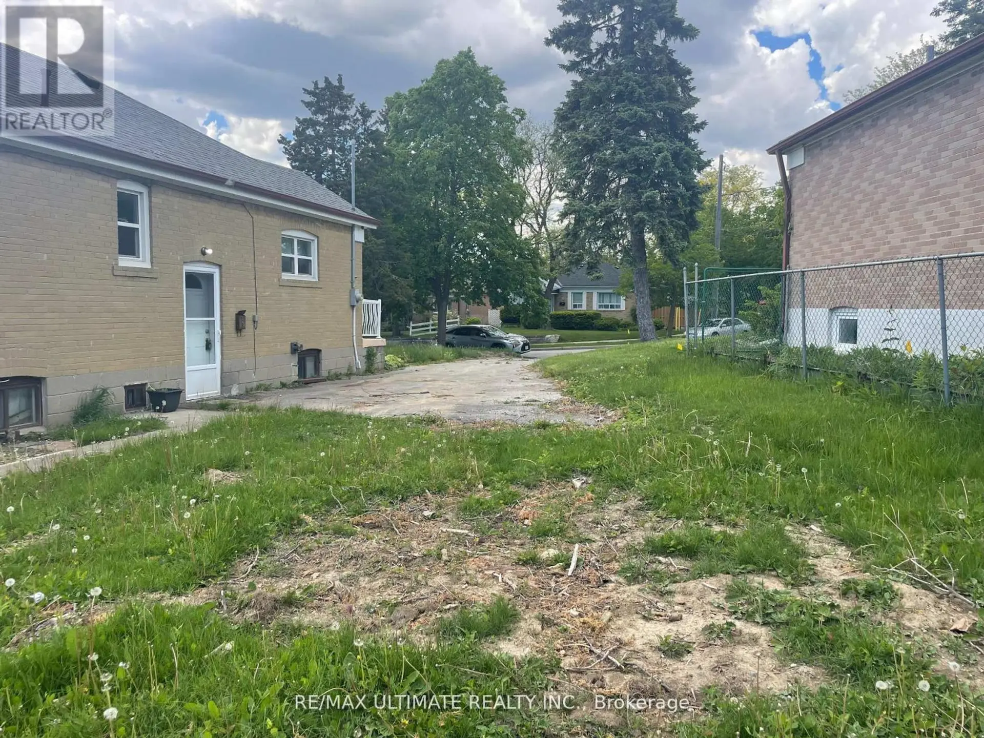 11 FLAMINGO CRESCENT - Image 4