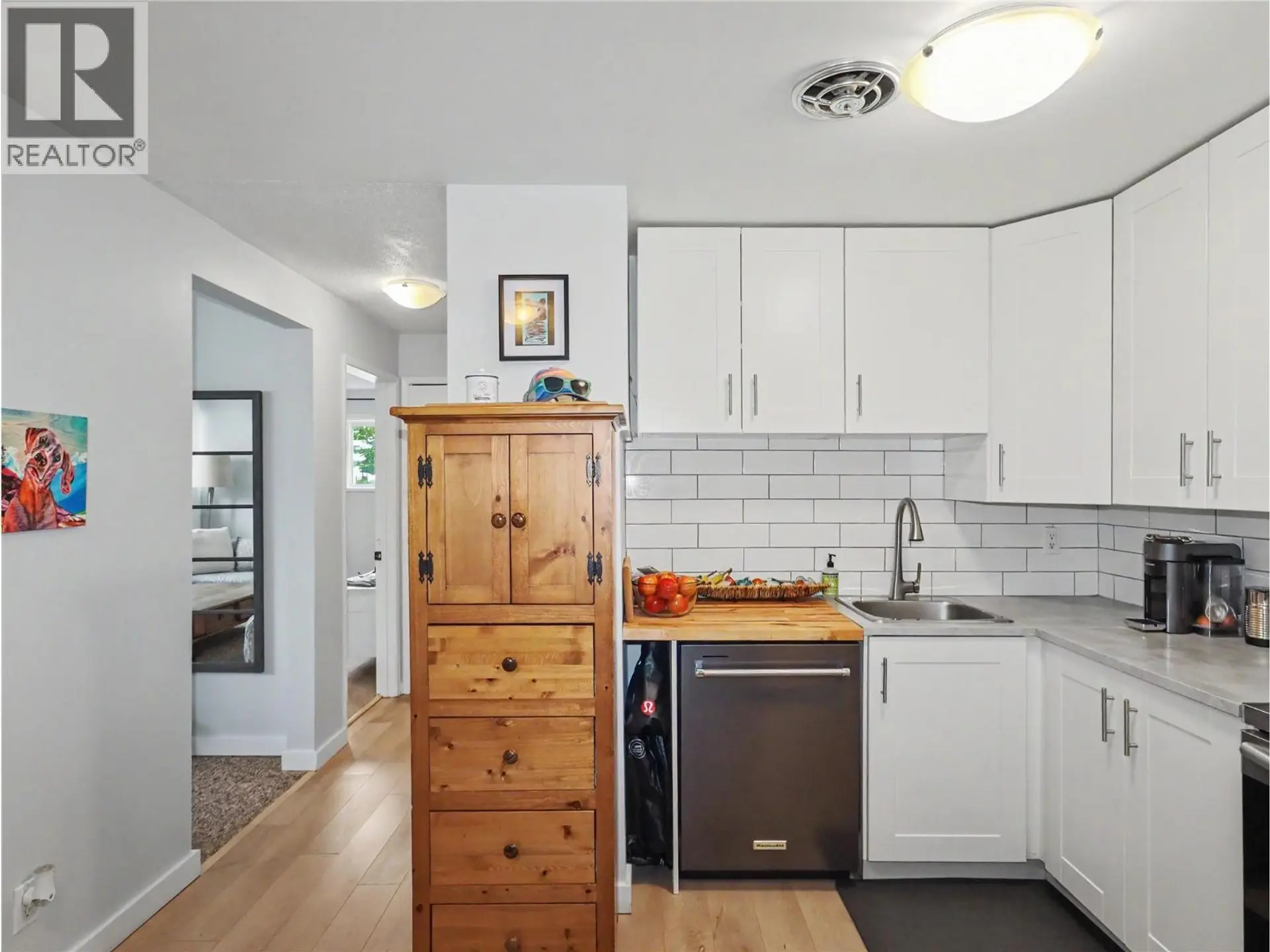 #1 668 75TH Avenue - Image 2