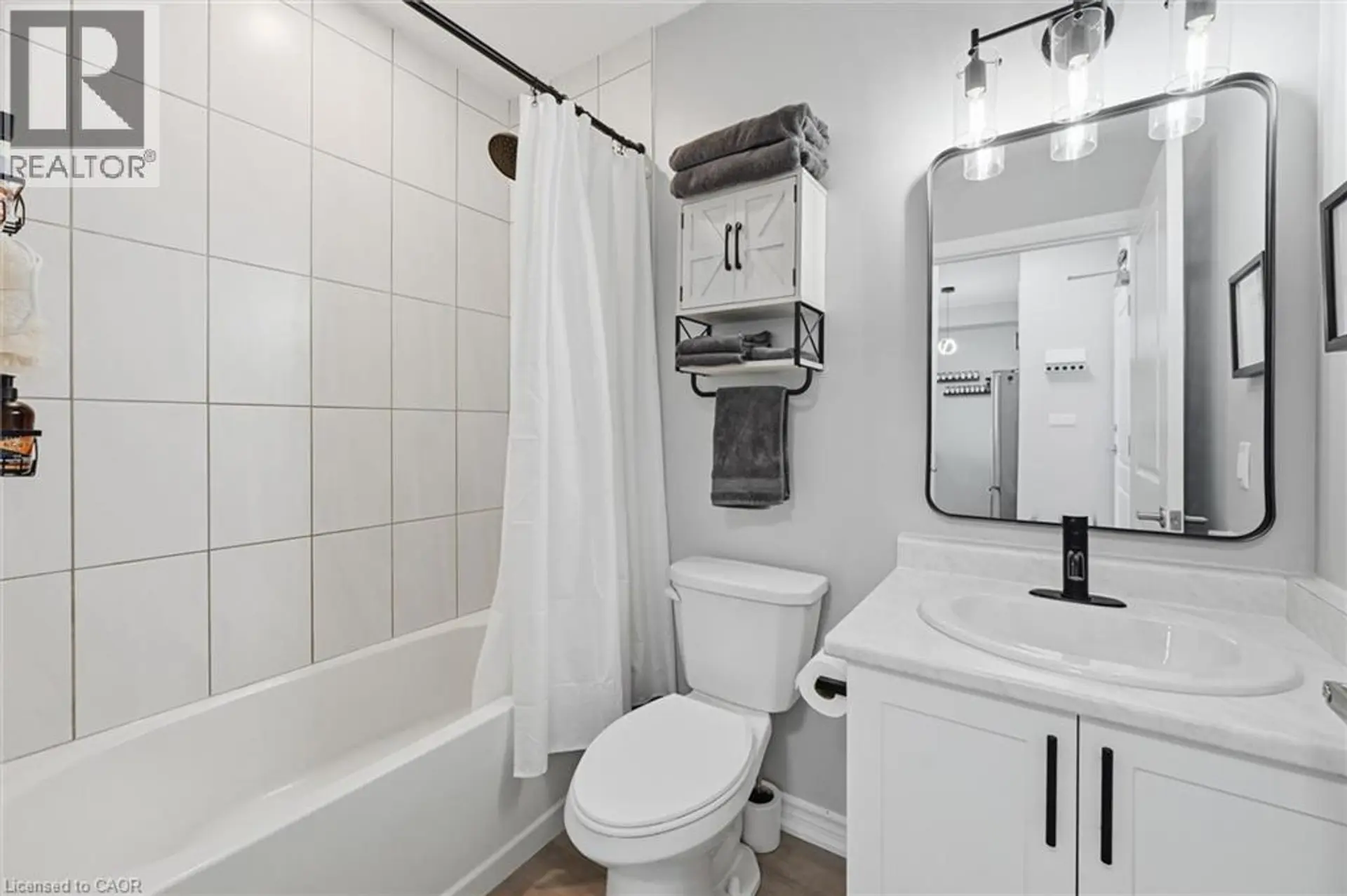 #514 450 DUNDAS Street - Image 9