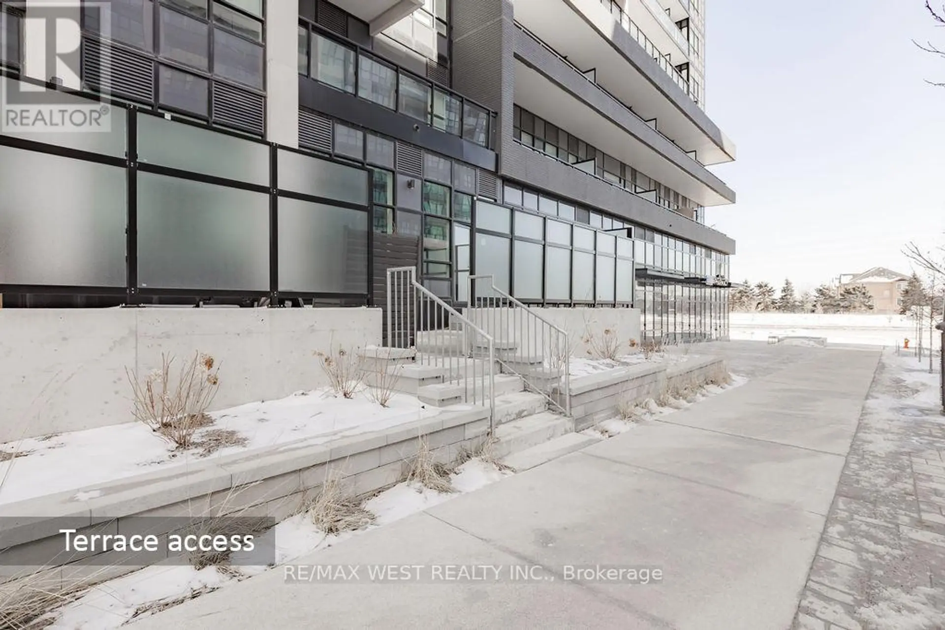 #119 395 DUNDAS STREET W - Image 19