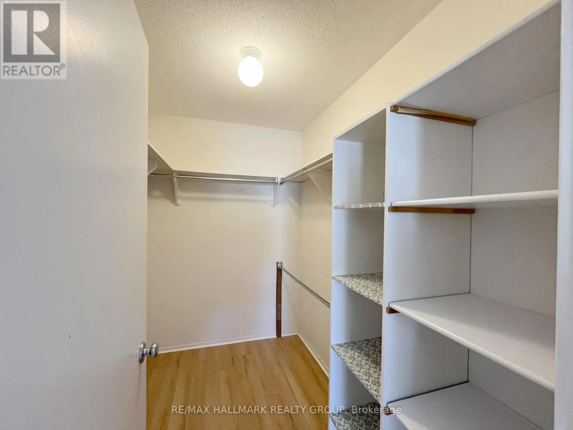 #310 214 VIEWMOUNT DRIVE - Image 12