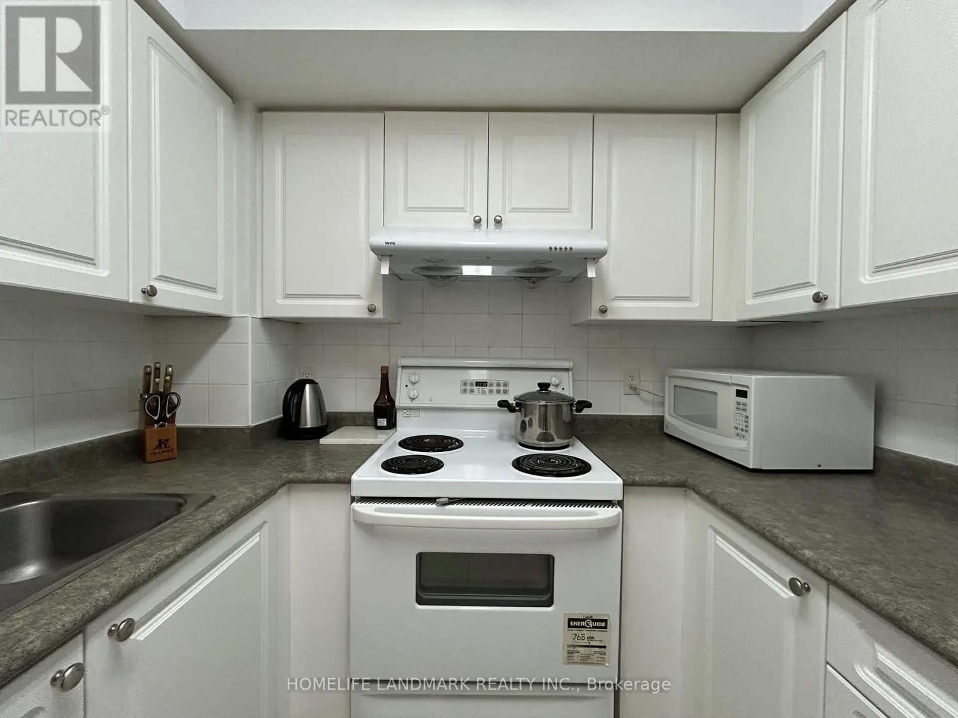 #709 20 OLIVE AVENUE - Image 11