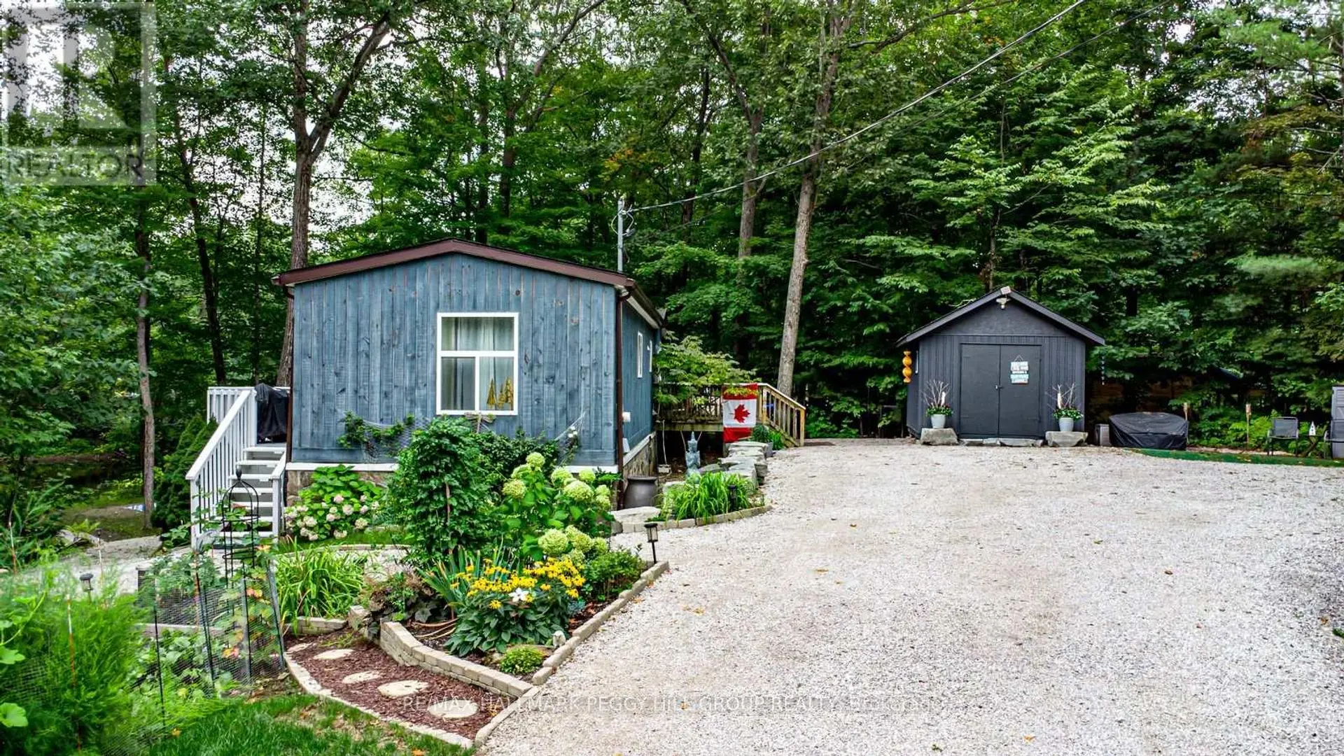 7498 ISLAND CRESCENT - Image 1