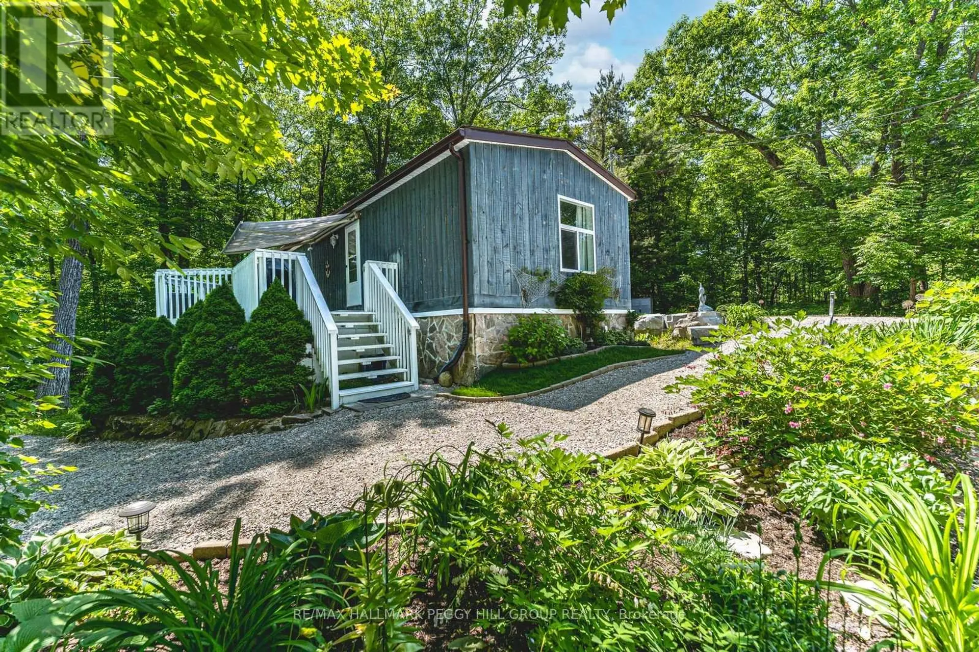 7498 ISLAND CRESCENT - Image 18